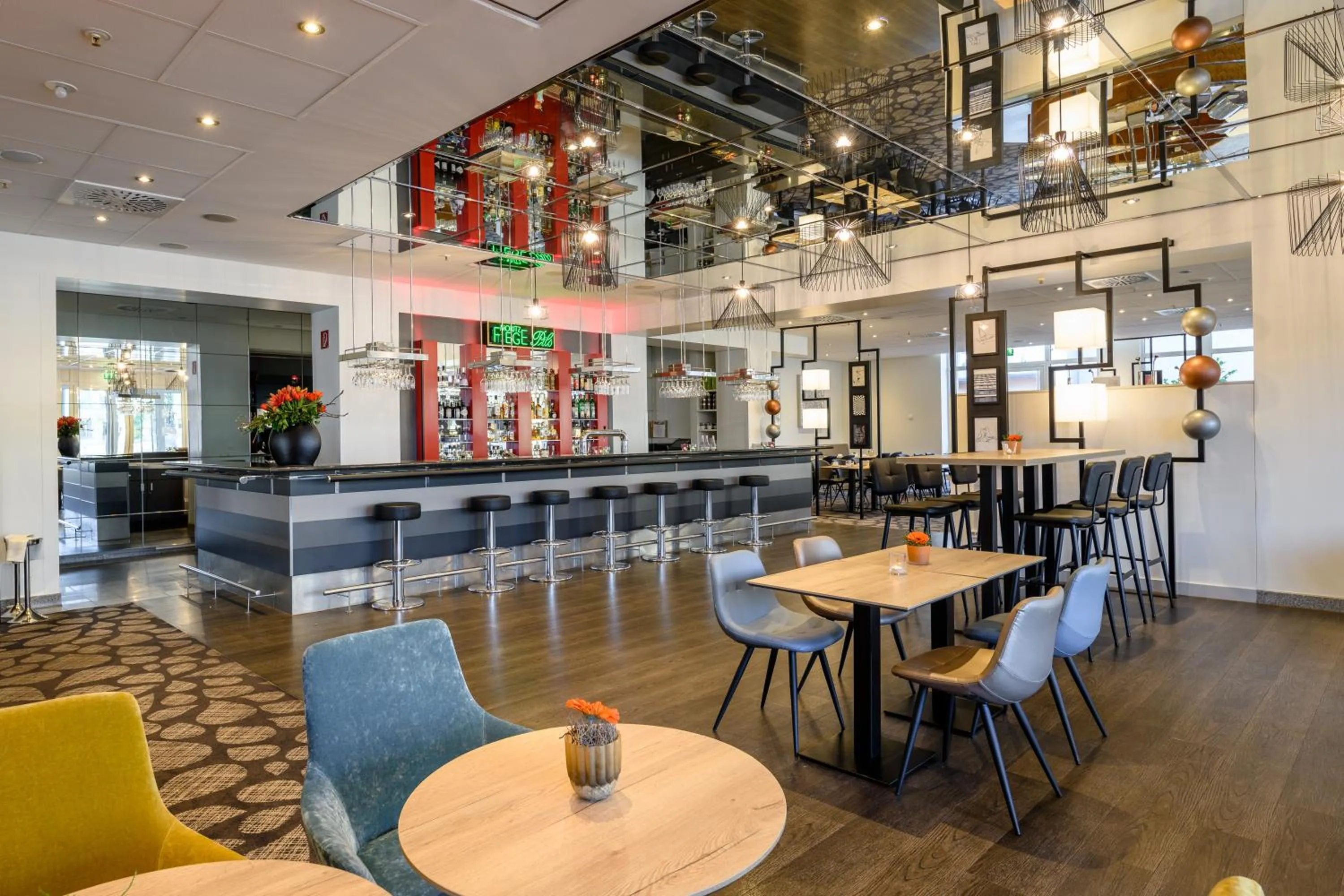 Restaurant/places to eat in Mercure Hotel Bochum City