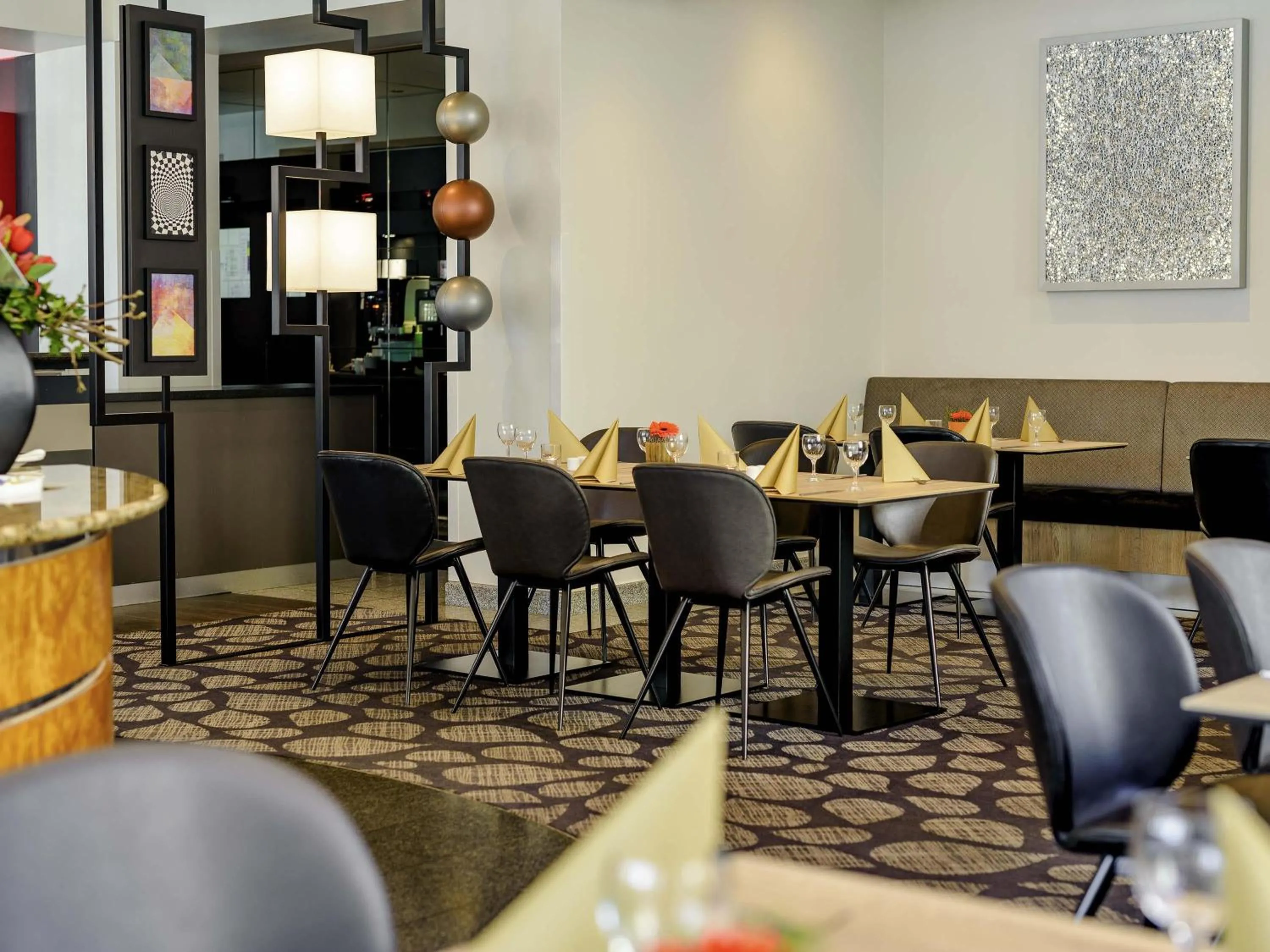 Restaurant/places to eat in Mercure Hotel Bochum City