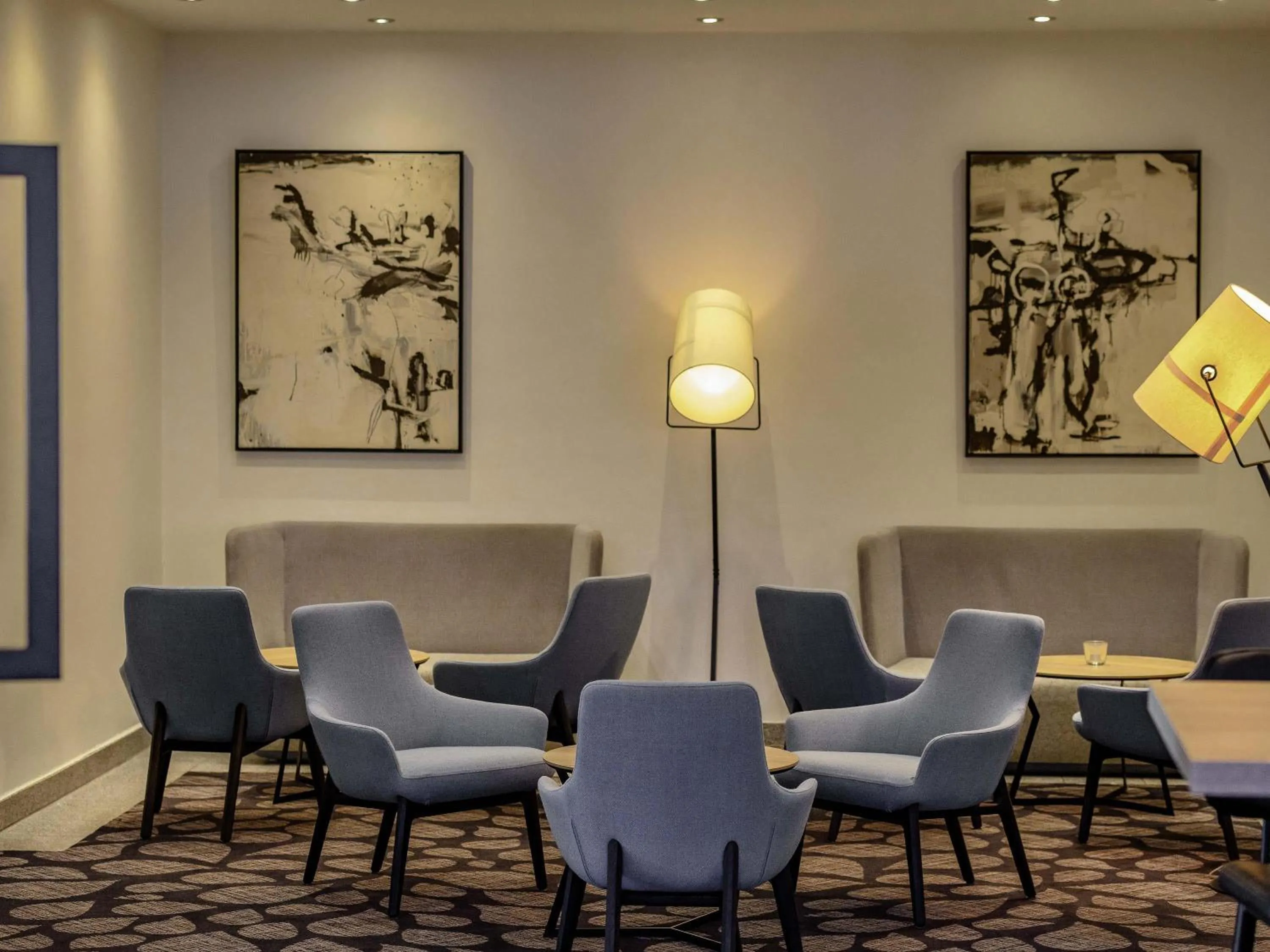 Lounge or bar in Mercure Hotel Bochum City
