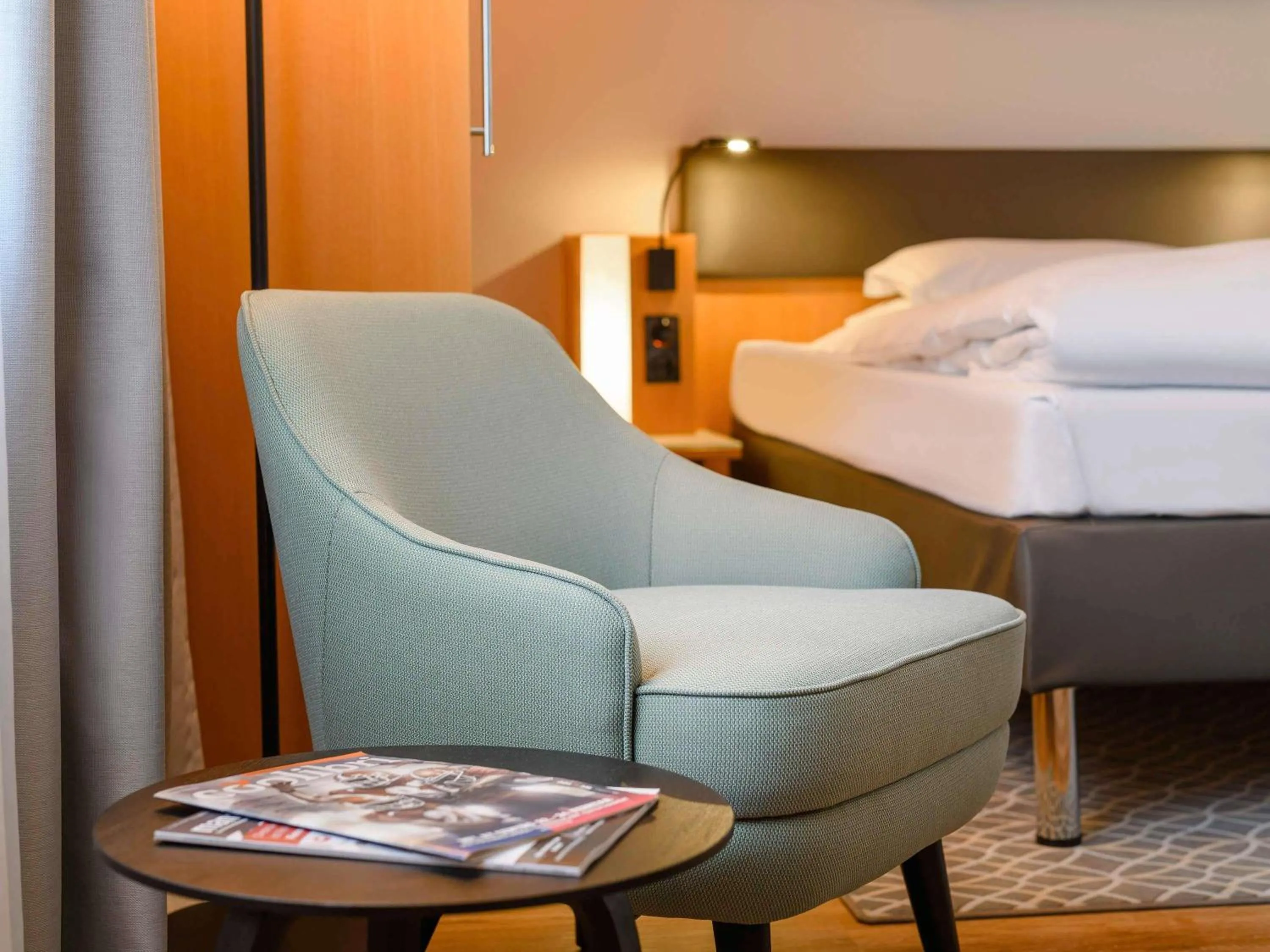 Bedroom, Bed in Mercure Hotel Bochum City