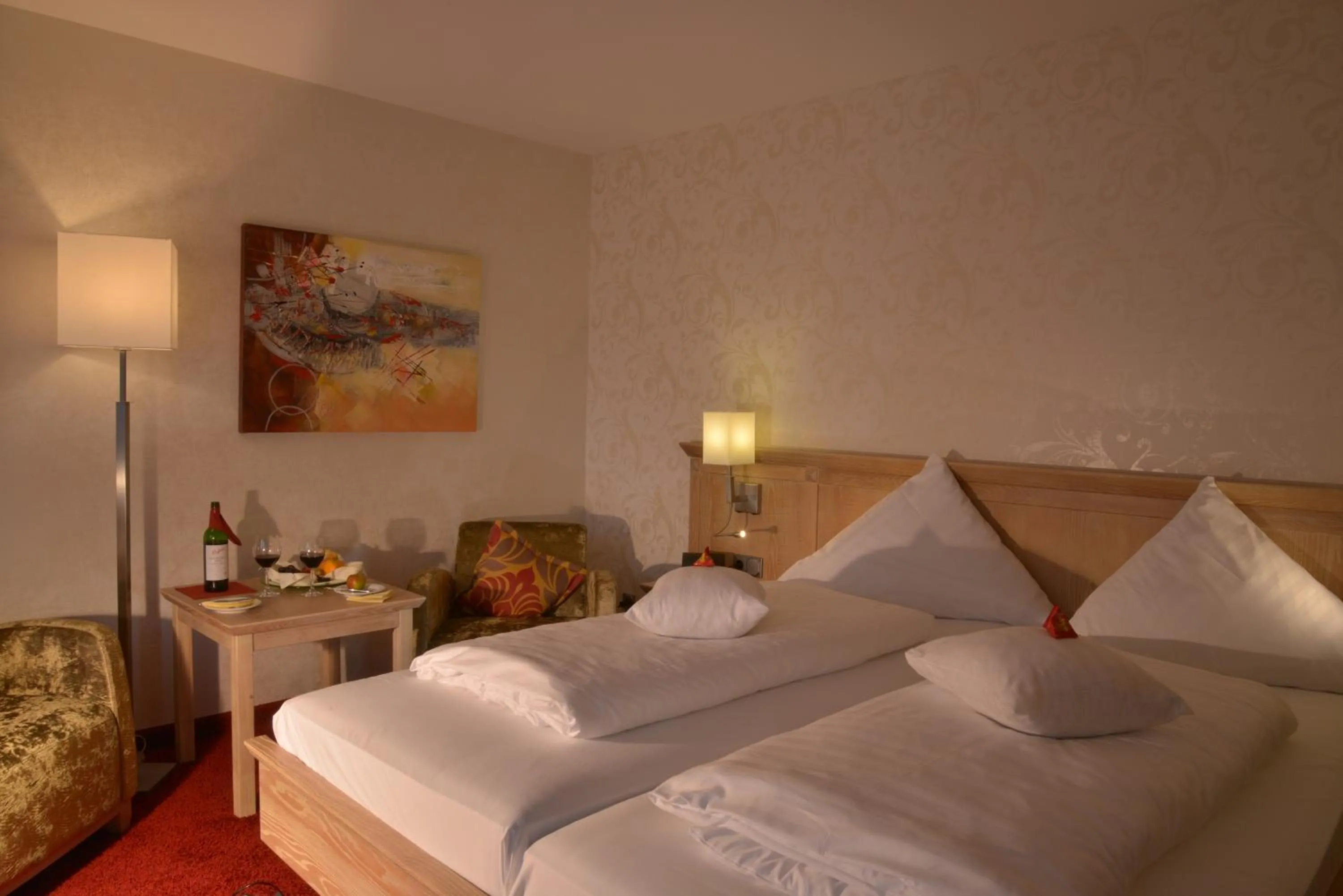 Photo of the whole room, Bed in Parkhotel zum Stern