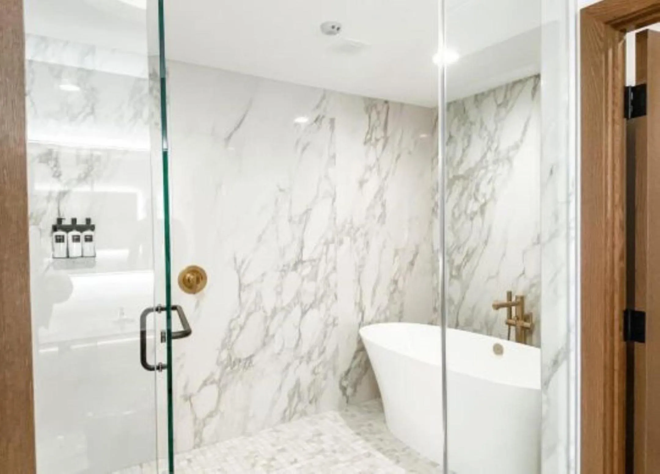 Bathroom in Omni Viking Lakes