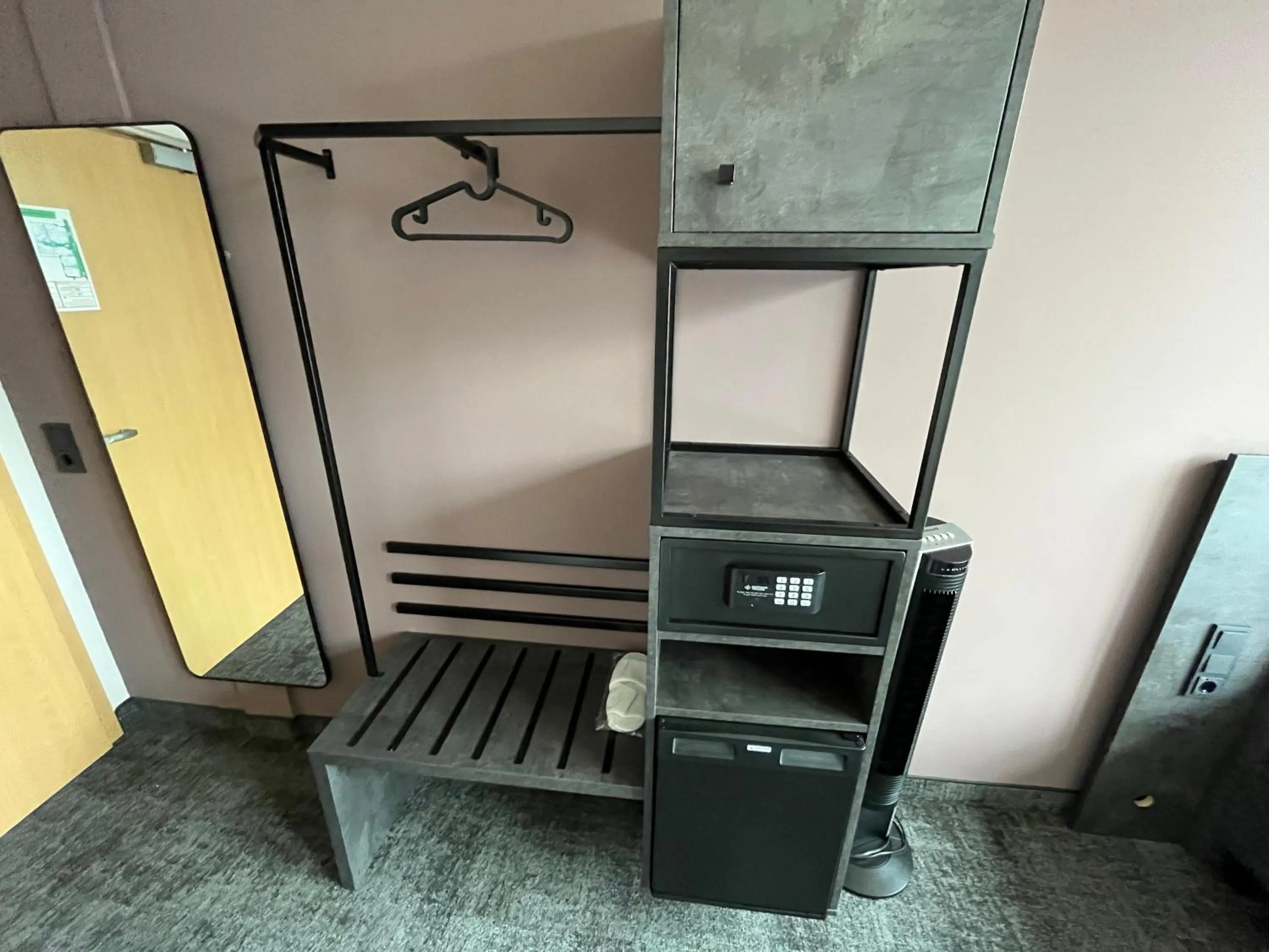 wardrobe in Hotel Elsen