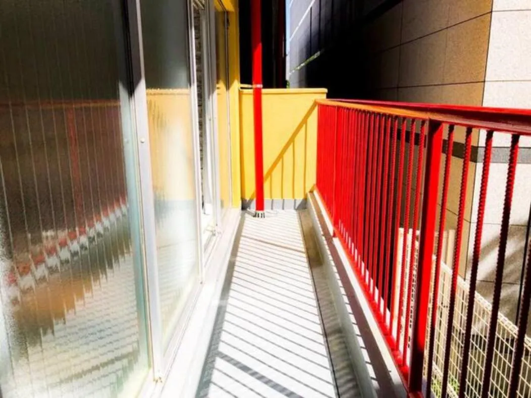 Yoyogi Apartment 2-401 by Tranova