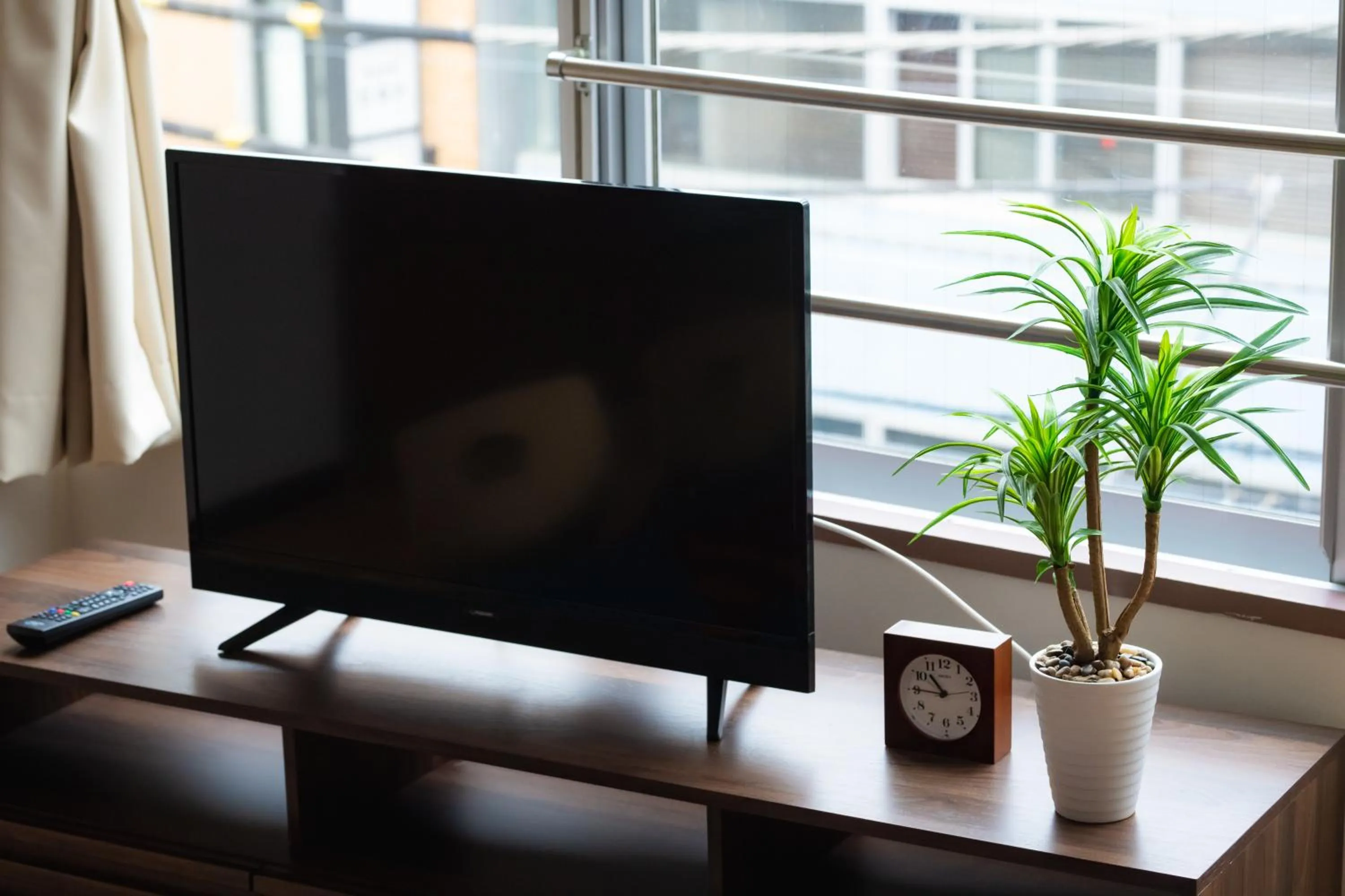 Yoyogi Apartment 2-401 by Tranova