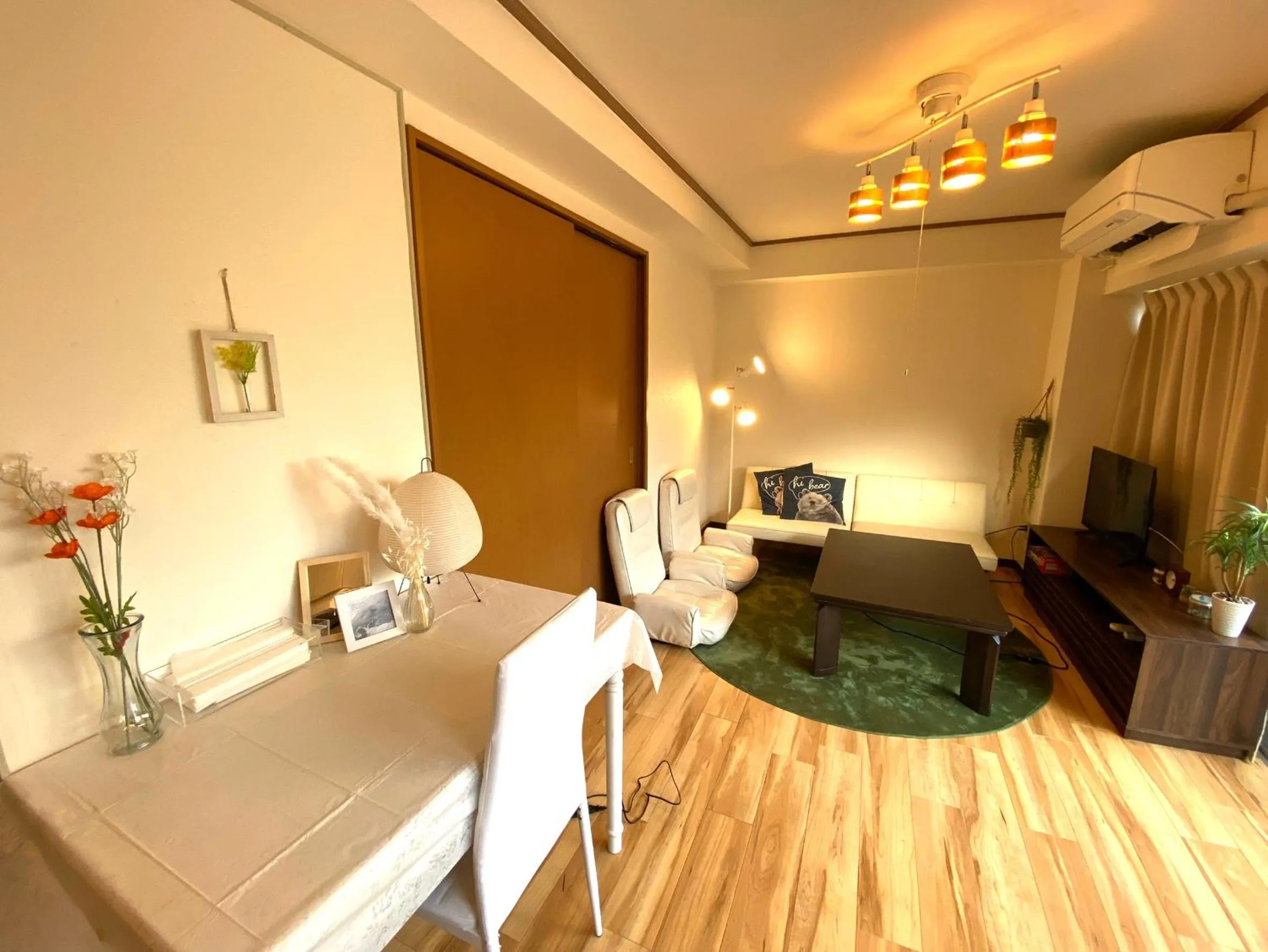 Yoyogi Apartment 2-401 by Tranova