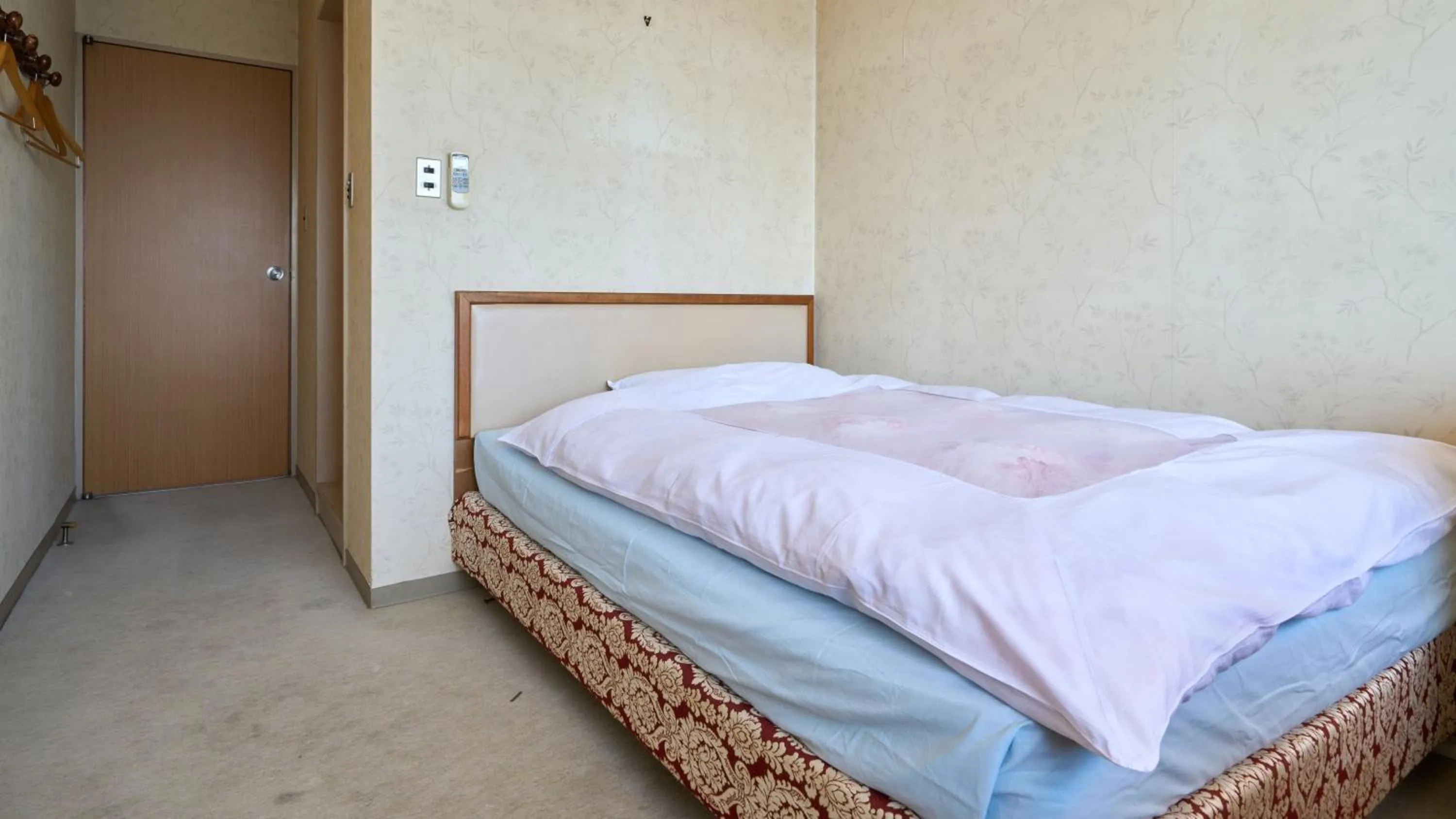 Photo of the whole room, Bed in Tabist Setouchinoyado Takehara Seaside