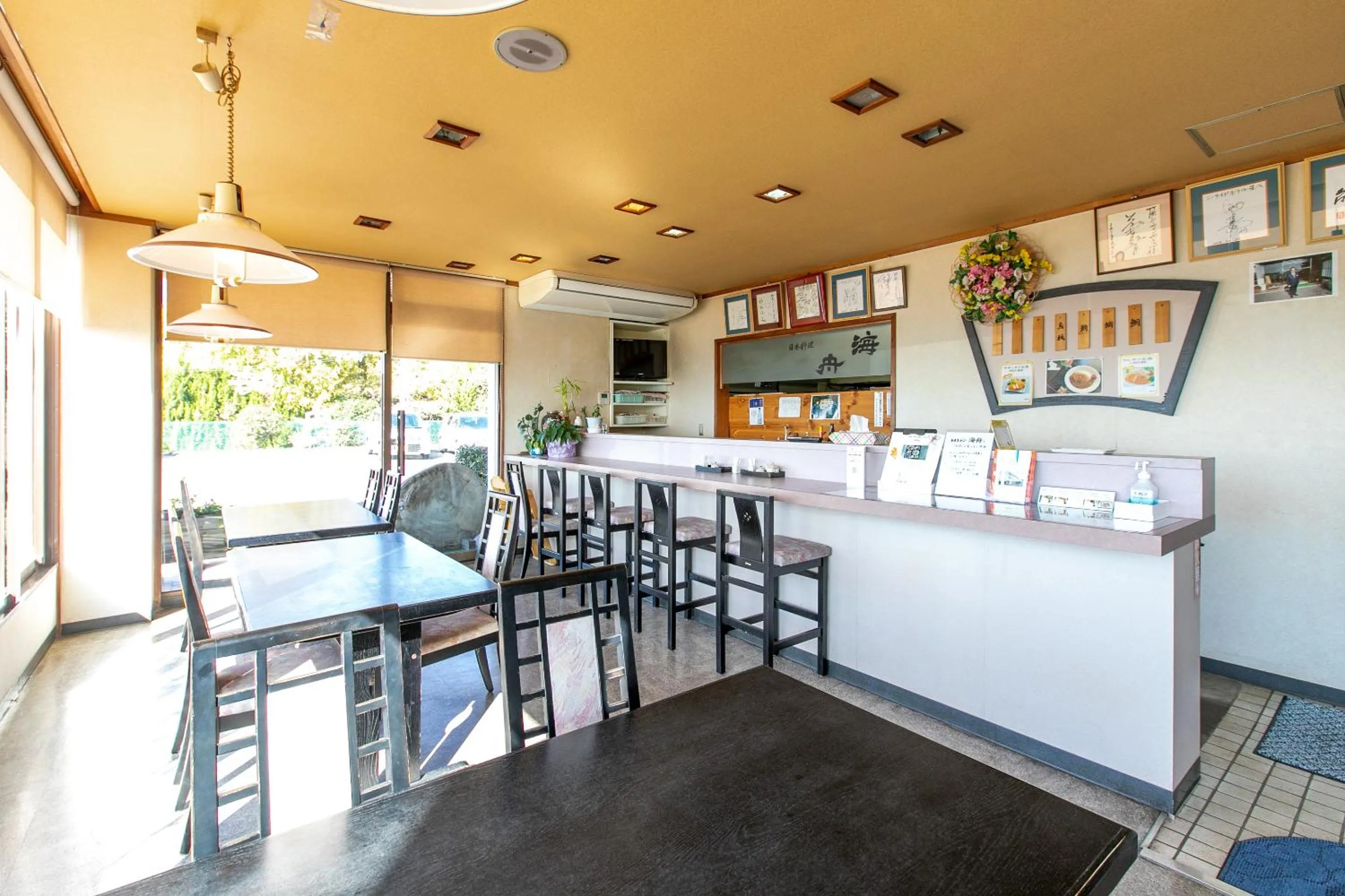 Restaurant/places to eat in Tabist Setouchinoyado Takehara Seaside