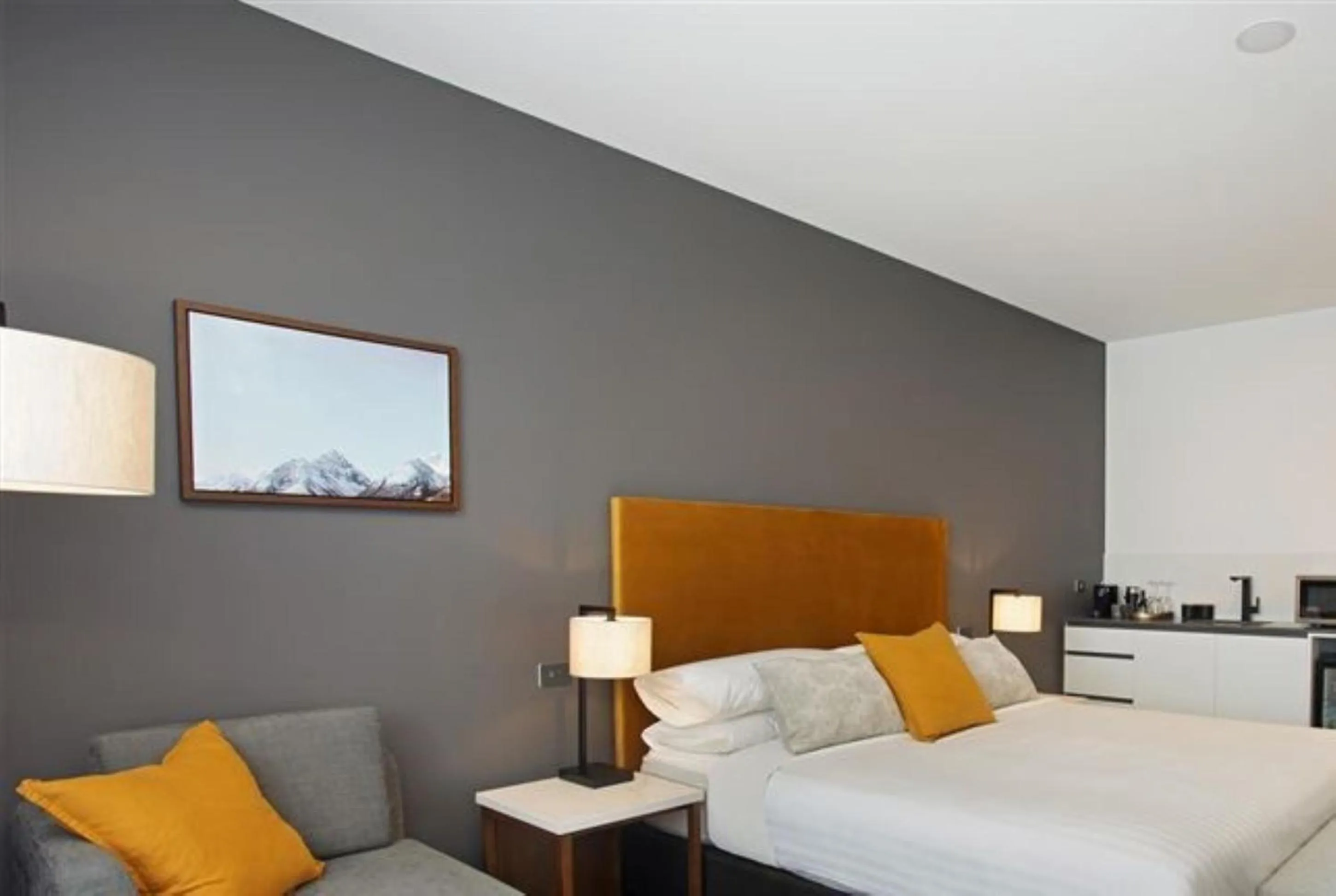 Bedroom, Bed in Mantra Traralgon