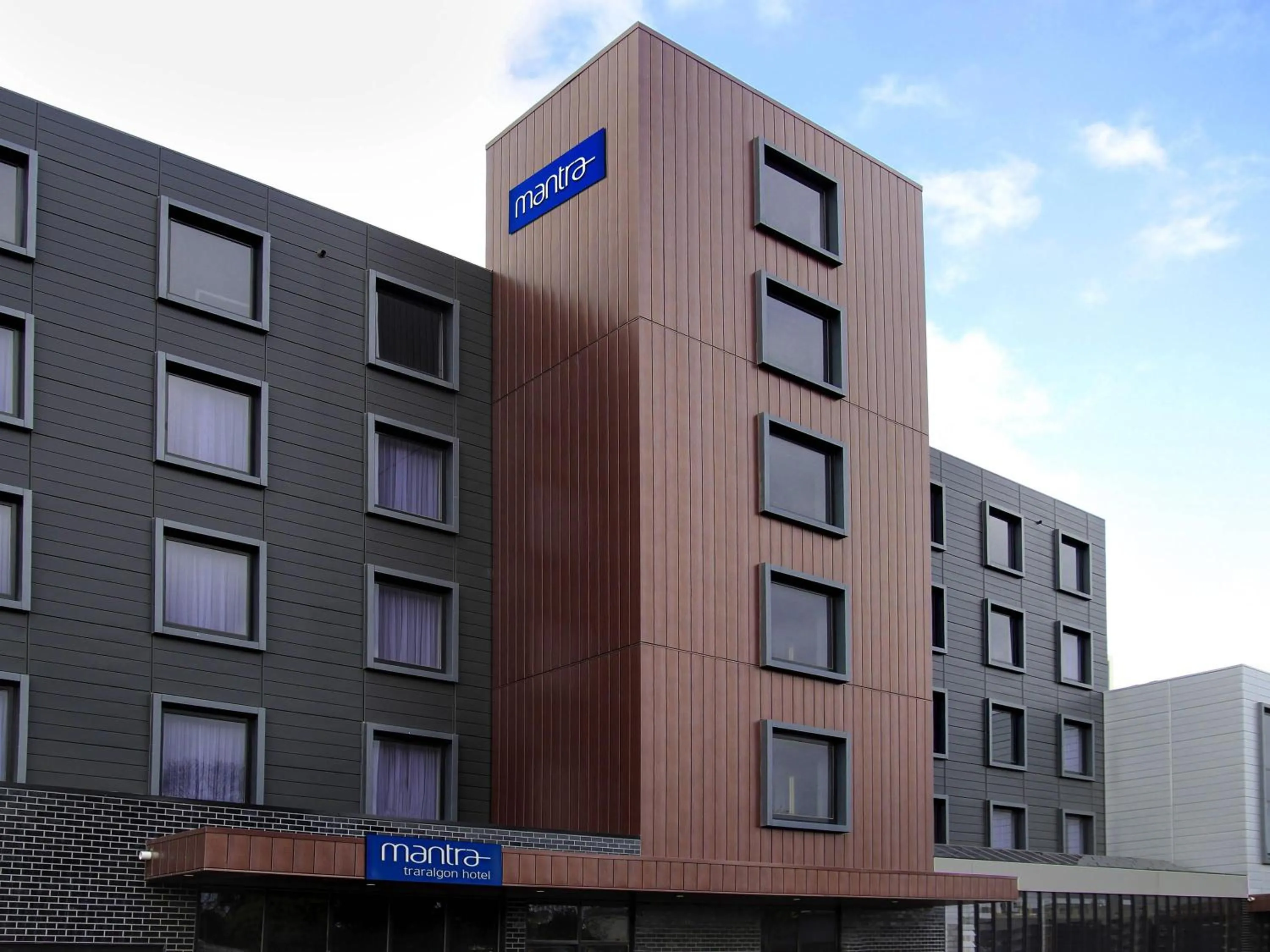 Property building in Mantra Traralgon