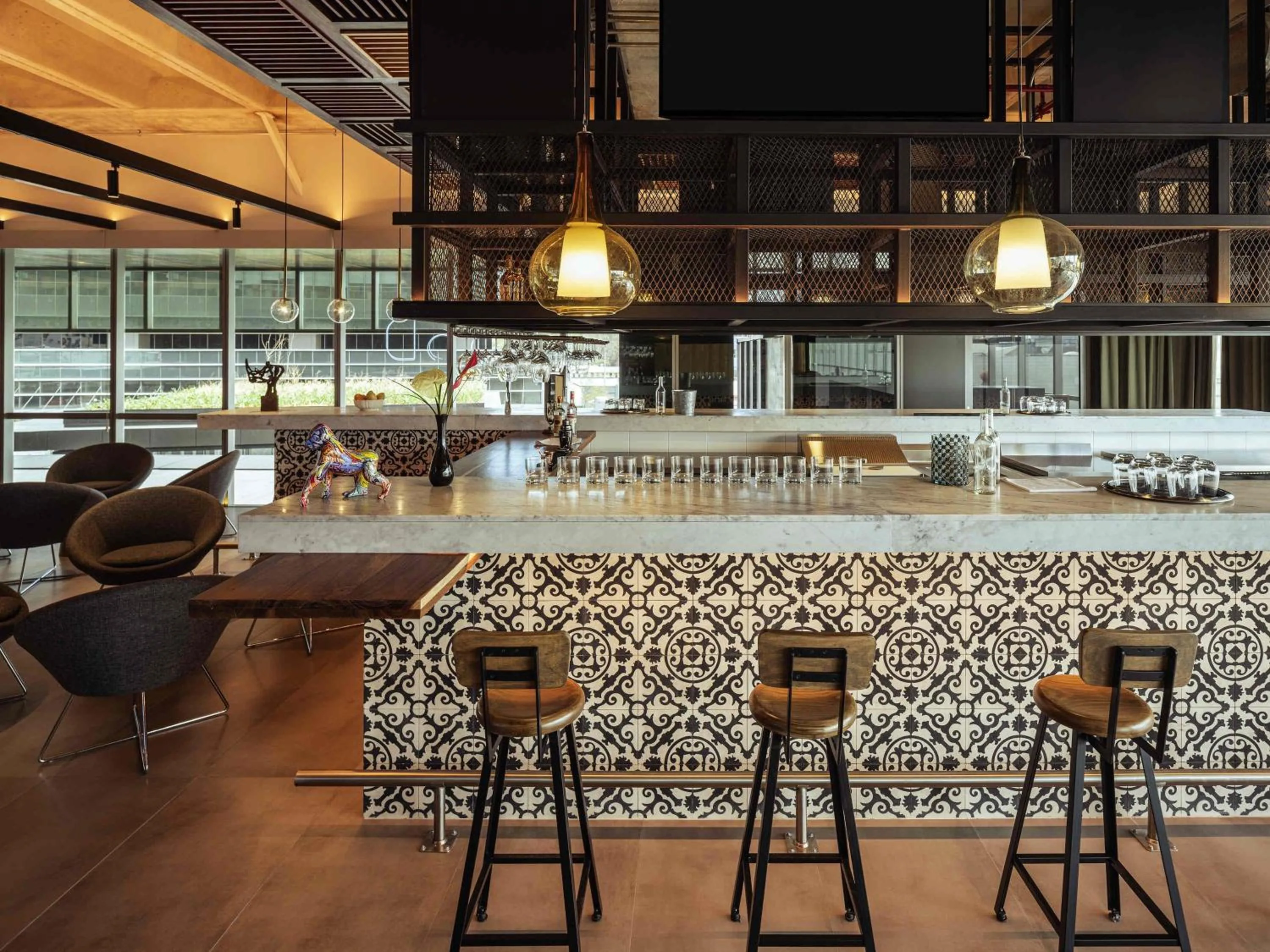 Lounge or bar in Novotel Mexico City Toreo