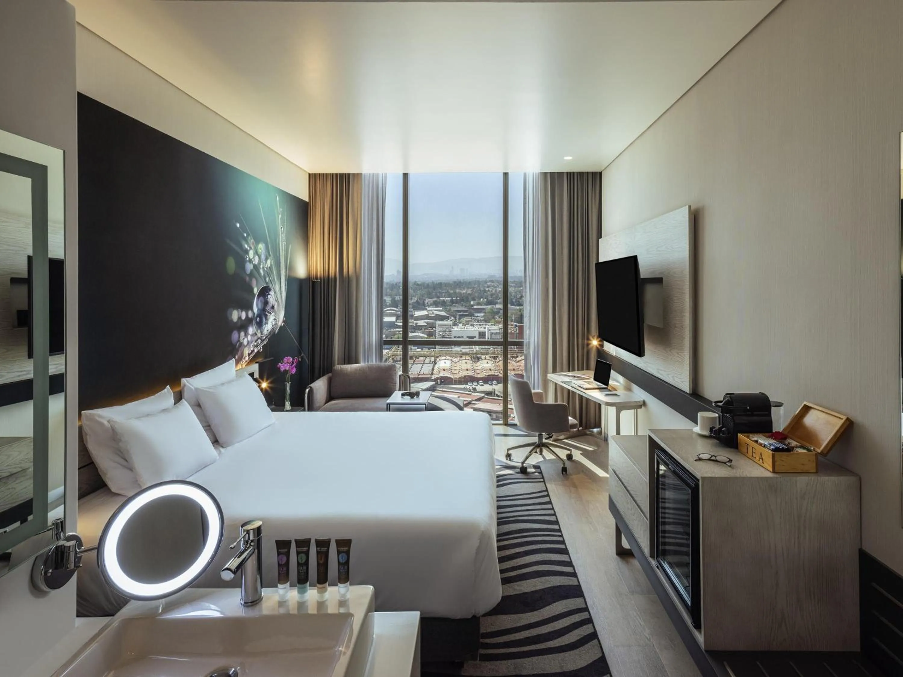 Bedroom, Bed in Novotel Mexico City Toreo