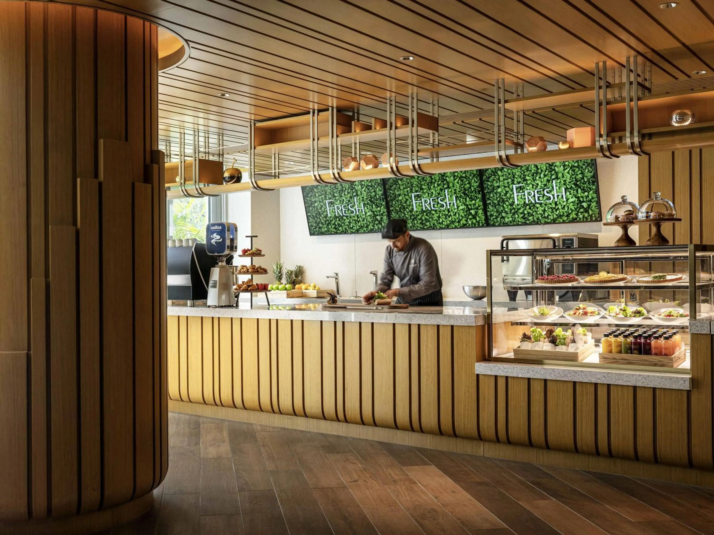 Restaurant/places to eat in The Silveri Hotel Hong Kong - MGallery Collection