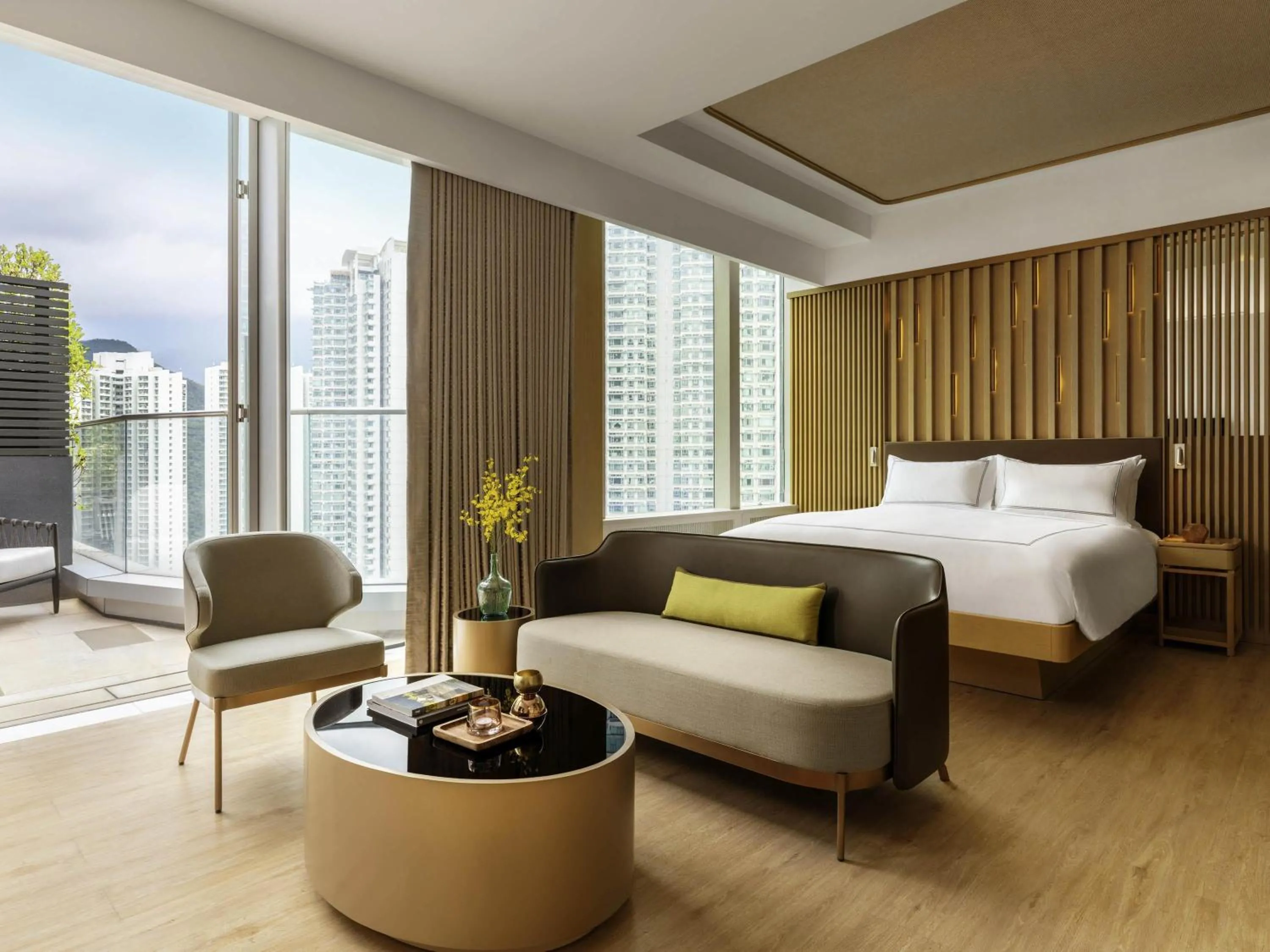Photo of the whole room, Bed in The Silveri Hotel Hong Kong - MGallery Collection