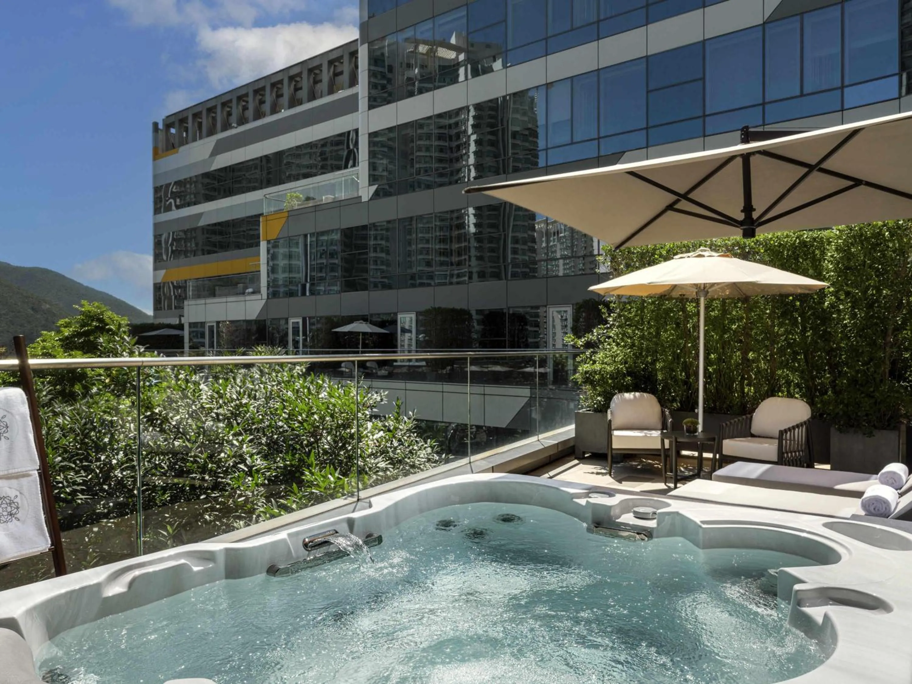 Bedroom in The Silveri Hotel Hong Kong - MGallery Collection