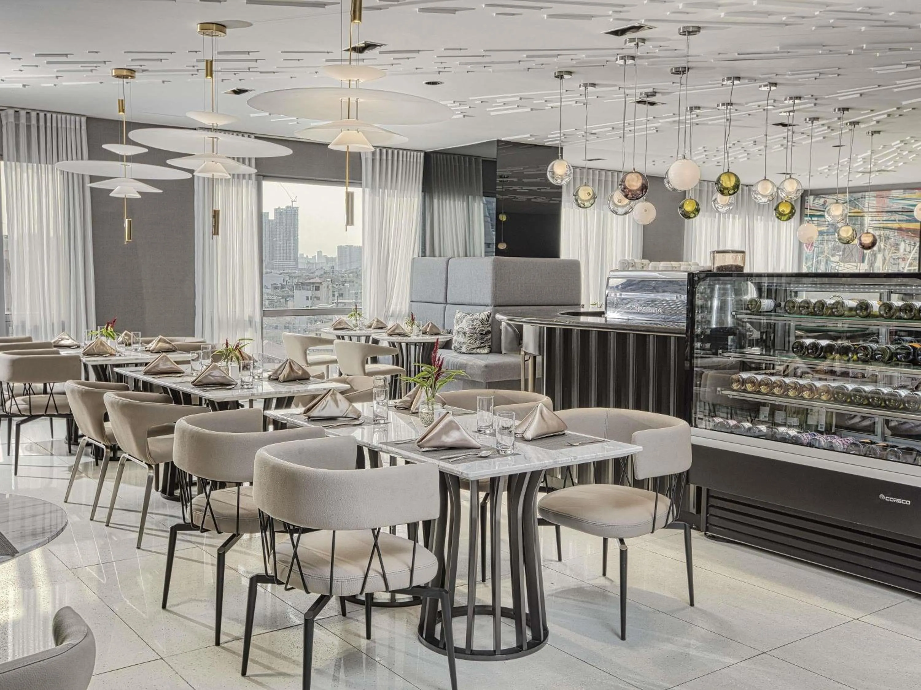 Restaurant/places to eat in Novotel Suites Manila at Acqua