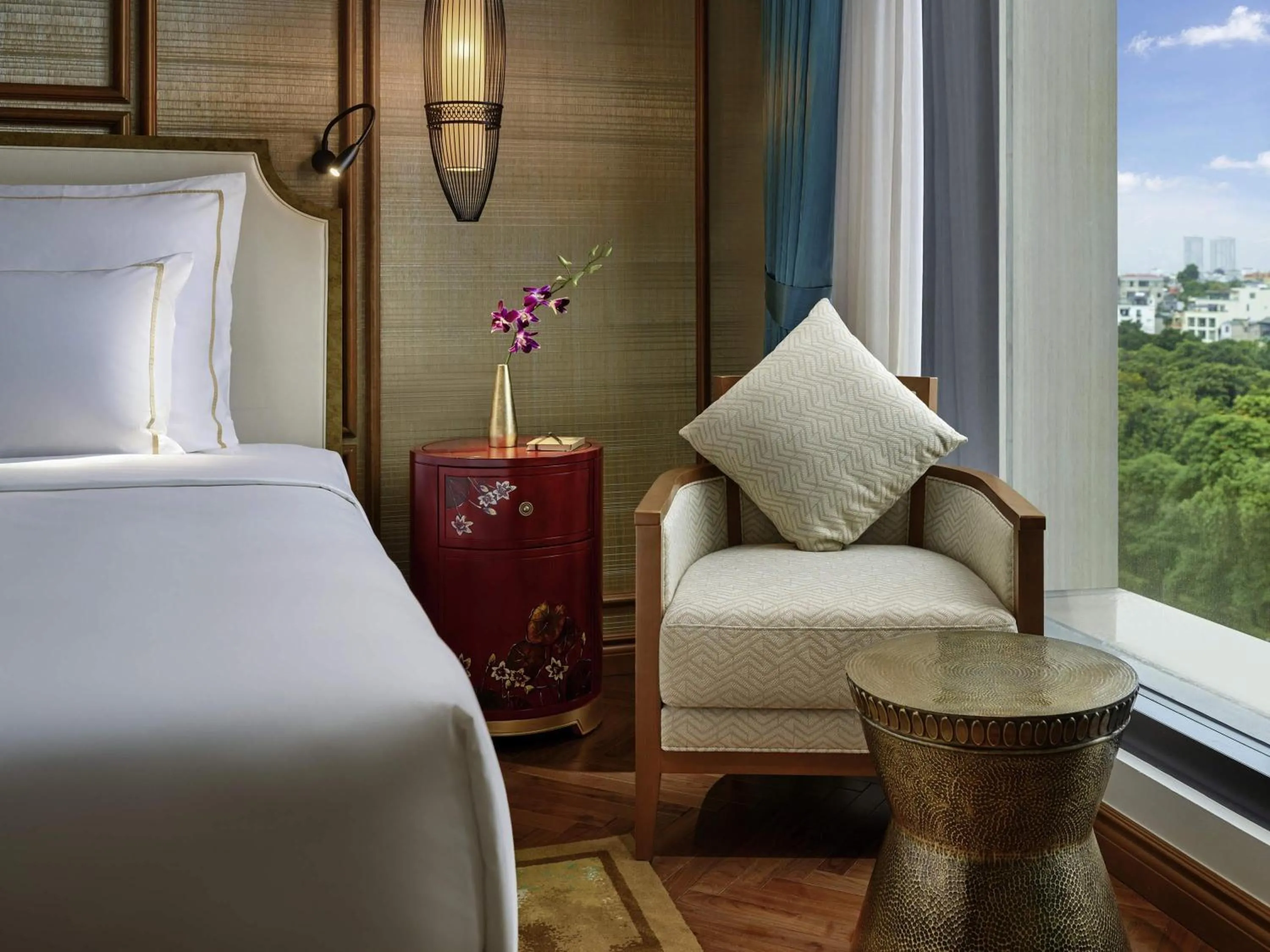 Bedroom, Bed in Grand Mercure Hanoi