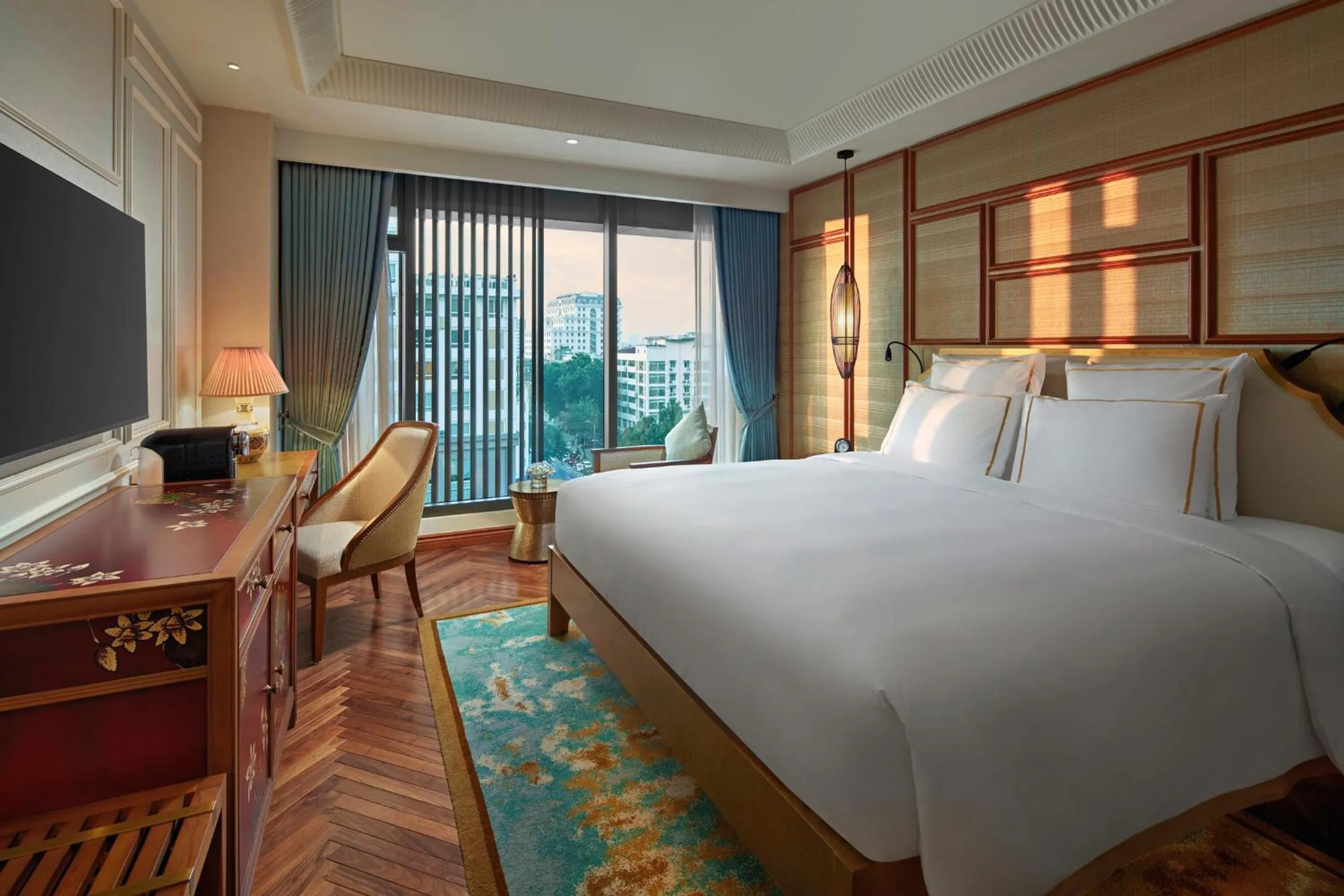 Bed in Grand Mercure Hanoi