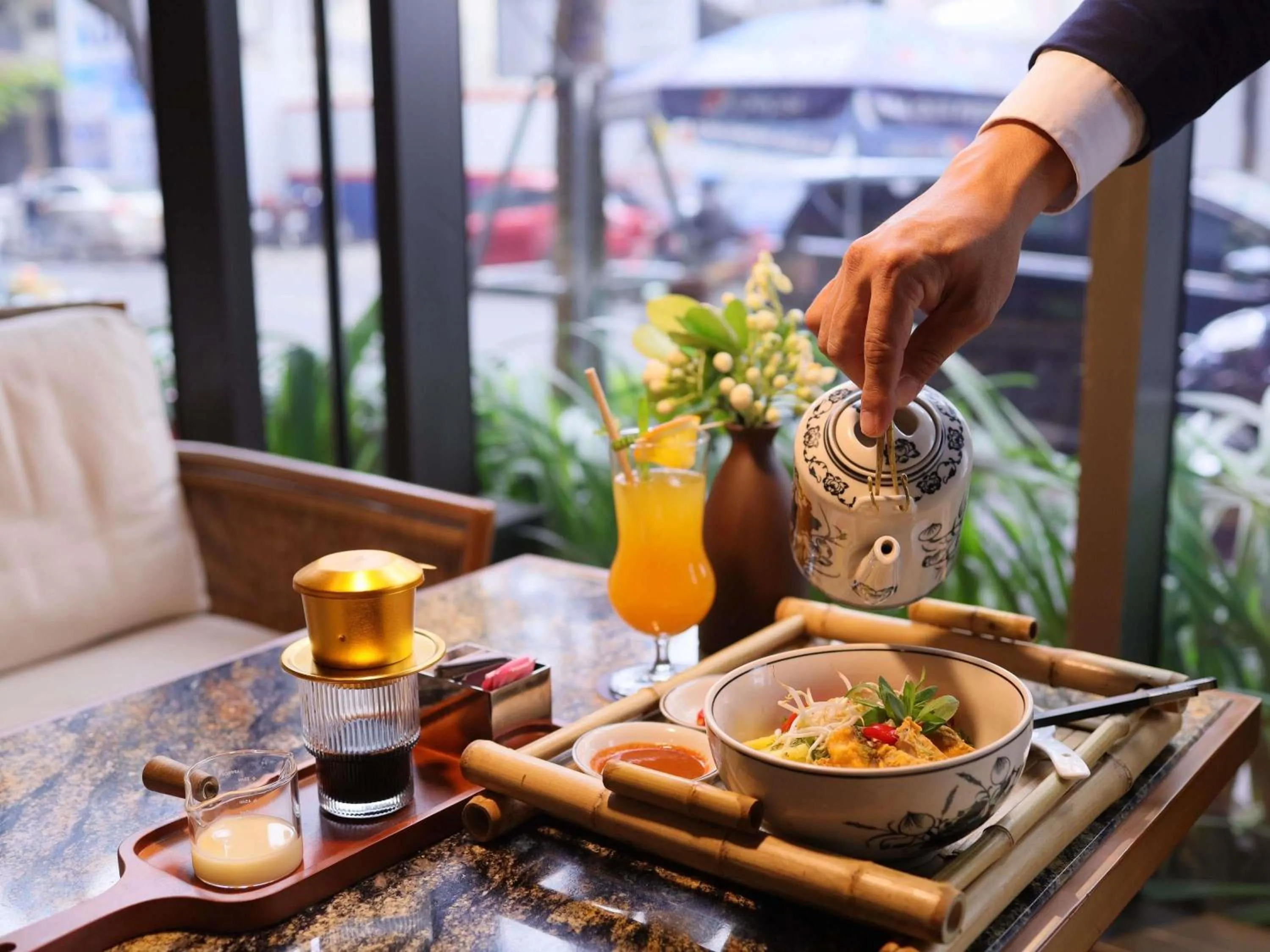 Breakfast in Grand Mercure Hanoi