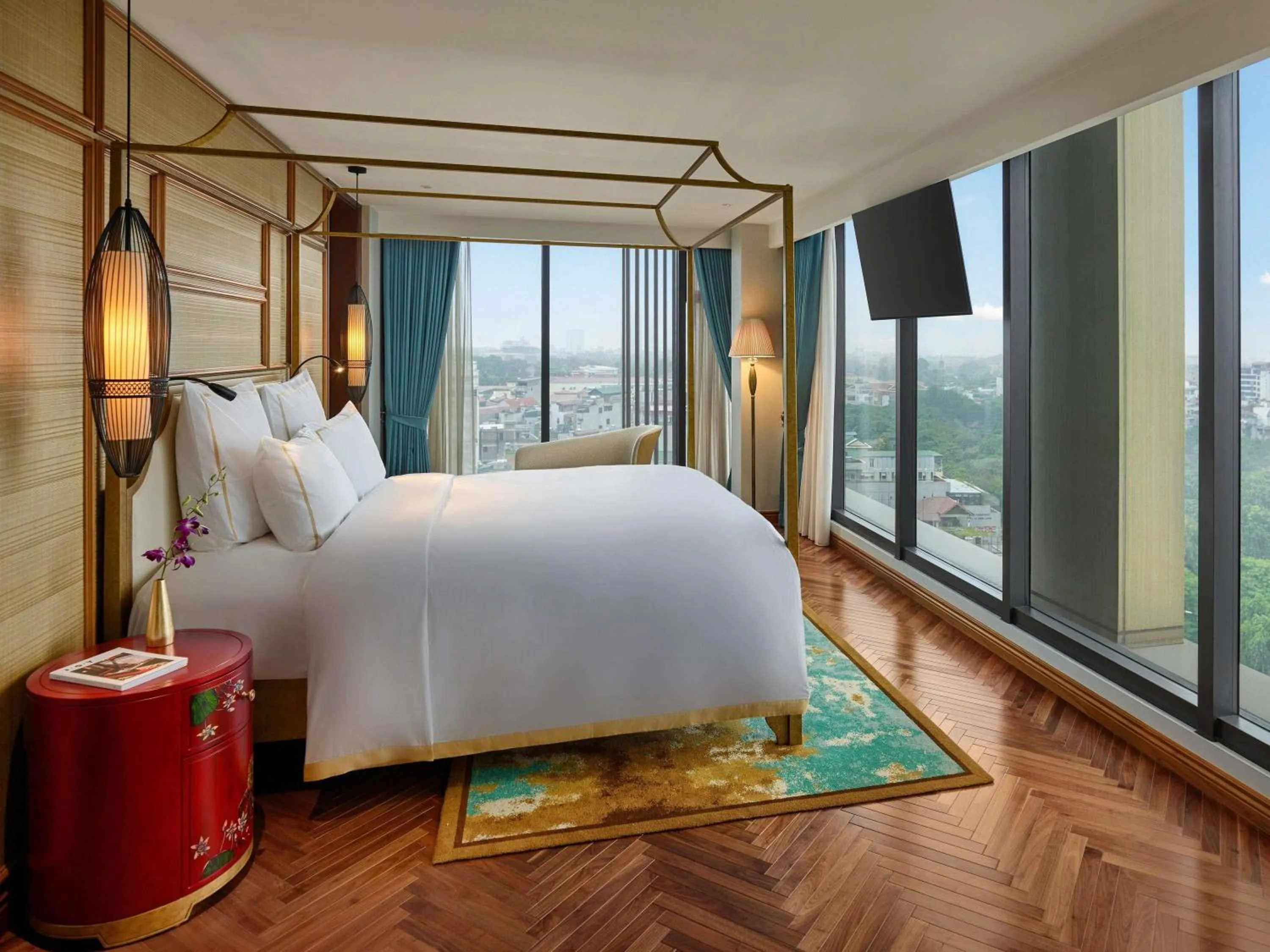 Bedroom, Bed in Grand Mercure Hanoi