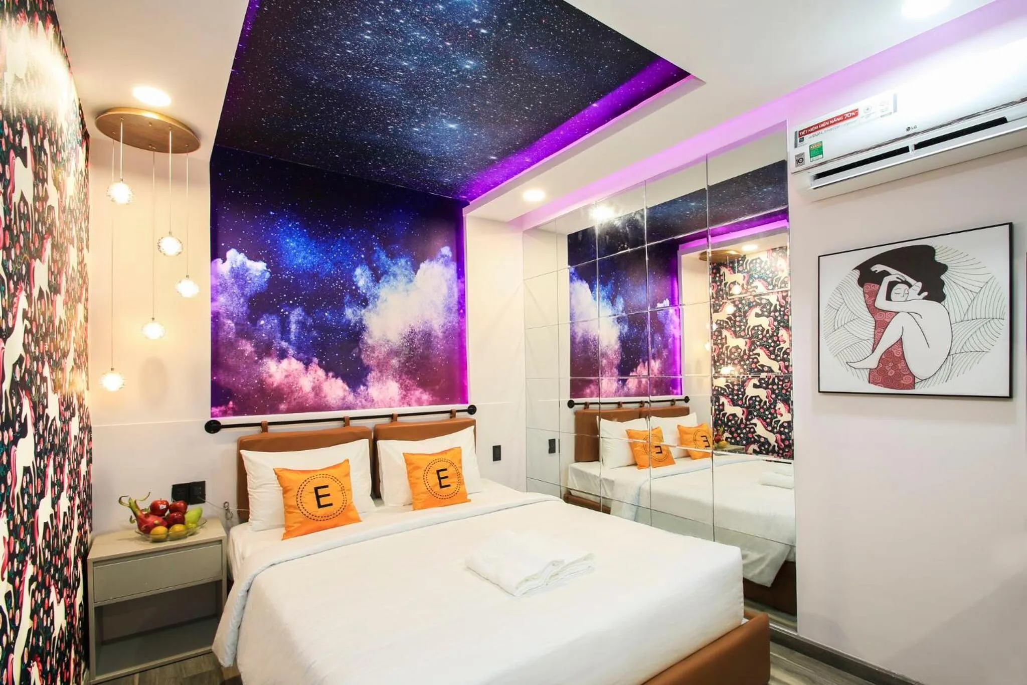 Bed in EROS Hotel - Love Hotel