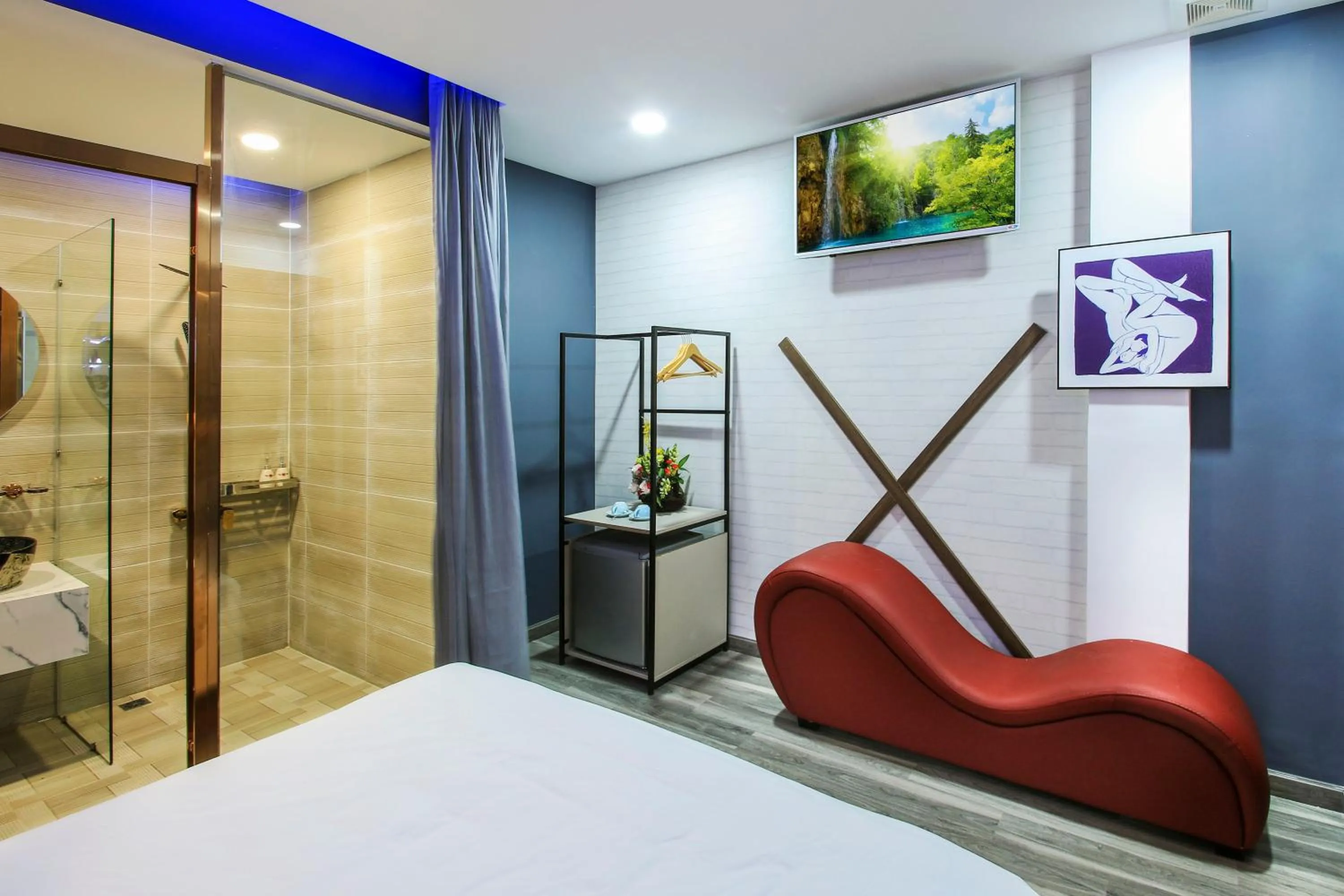 Photo of the whole room, Bed in EROS Hotel - Love Hotel