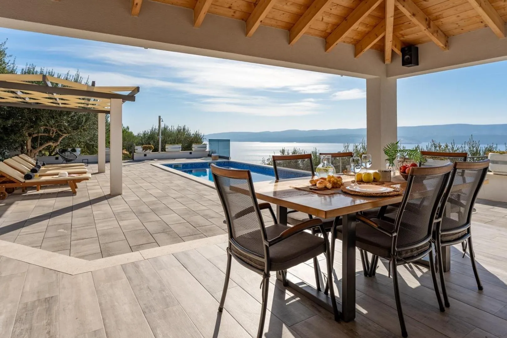 Villa Dream with private pool, 2 bedrooms with en-suite bathrooms, sea view