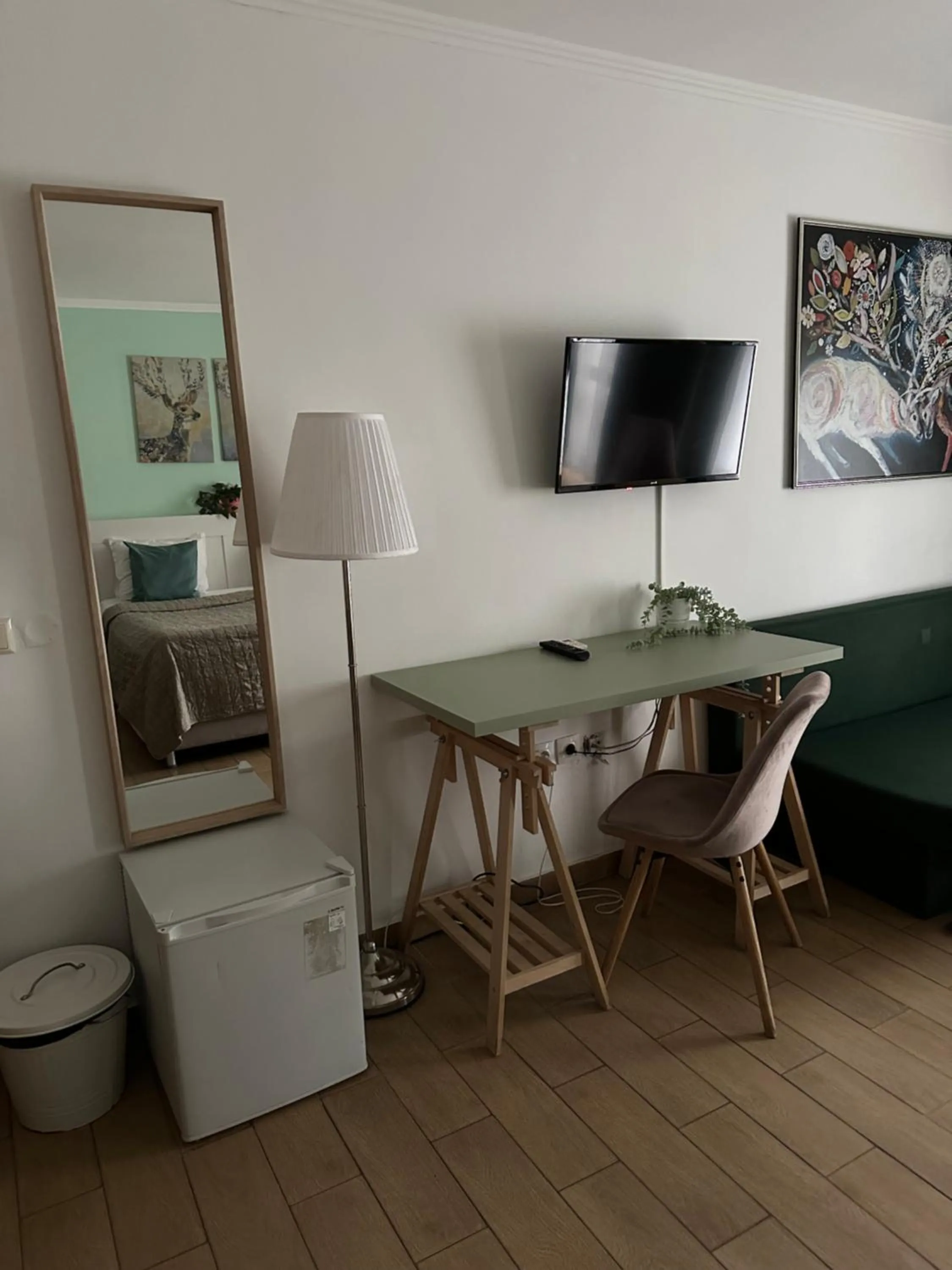 hair dresser in Hotel Art