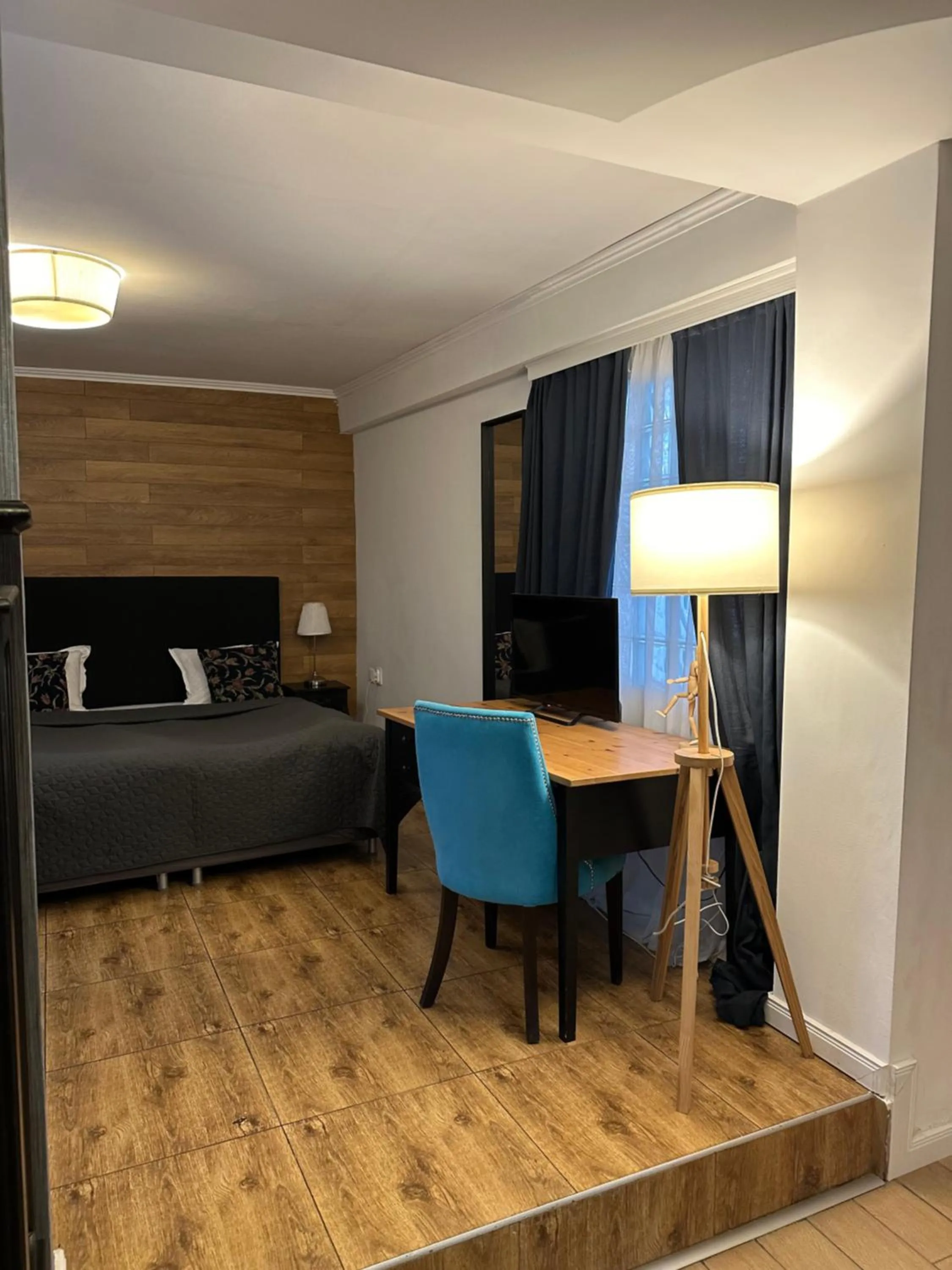 TV and multimedia, Bed in Hotel Art