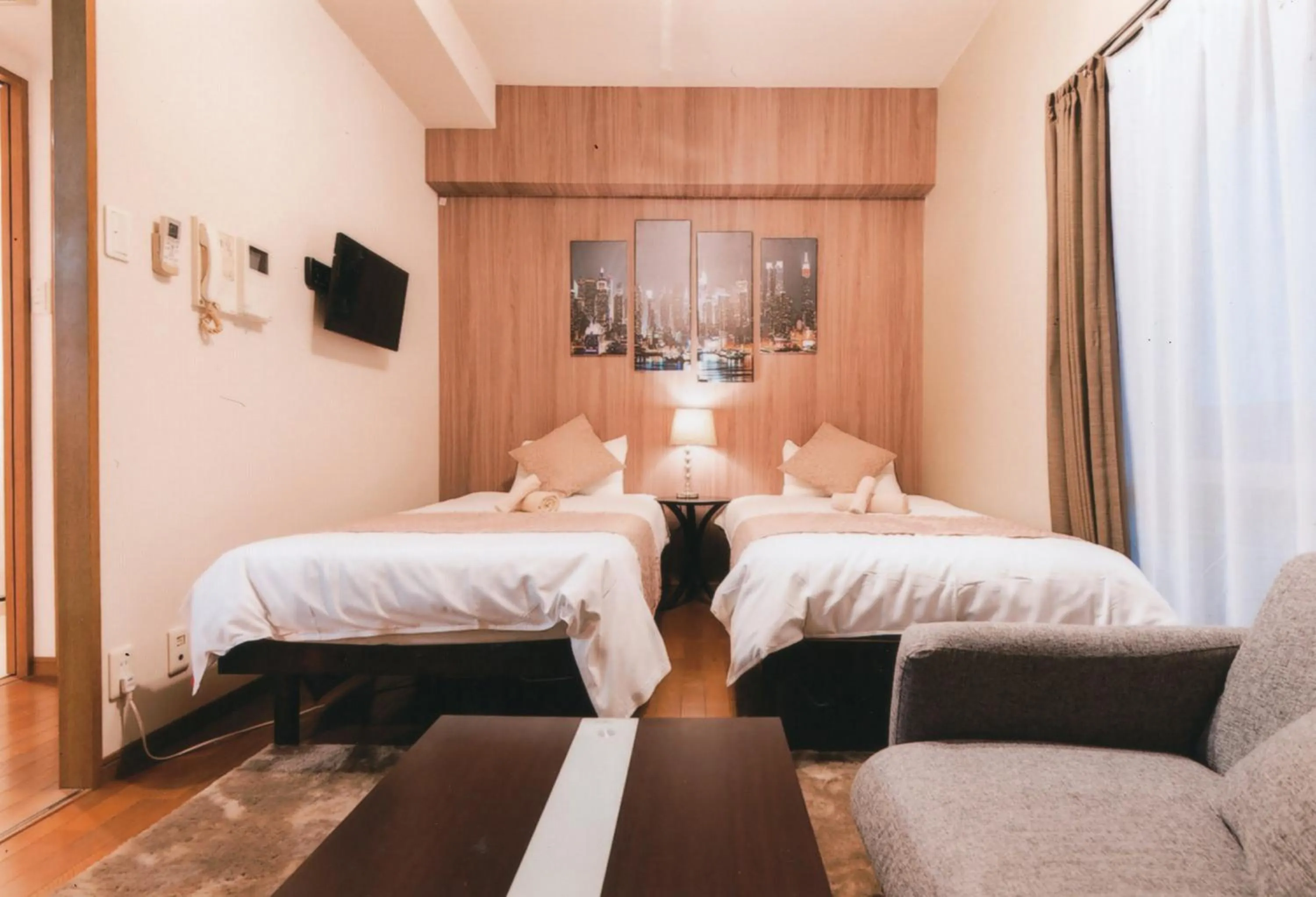 Bedroom, Bed in Sakura Sands Hotel