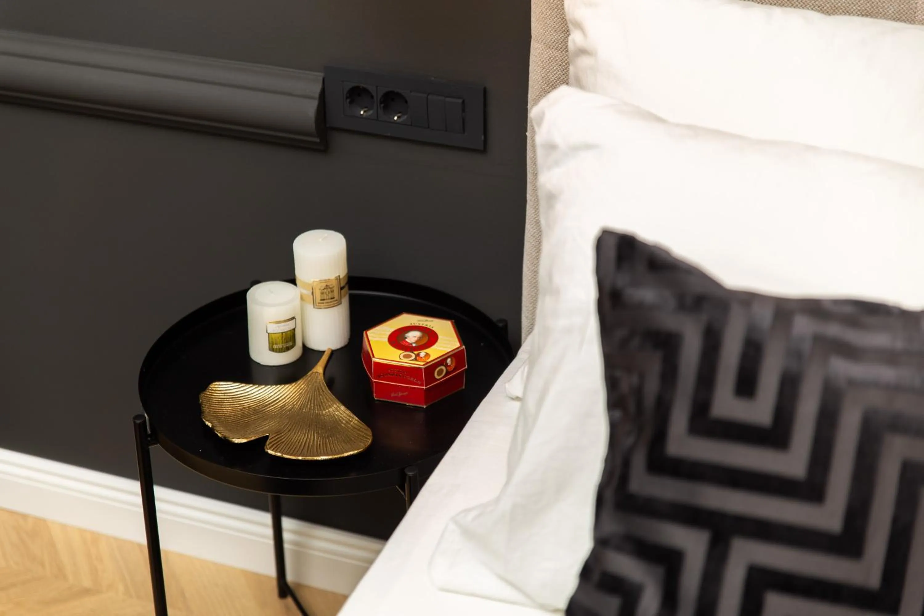 Decorative detail, Bed in Luxury Number 1 Apartments