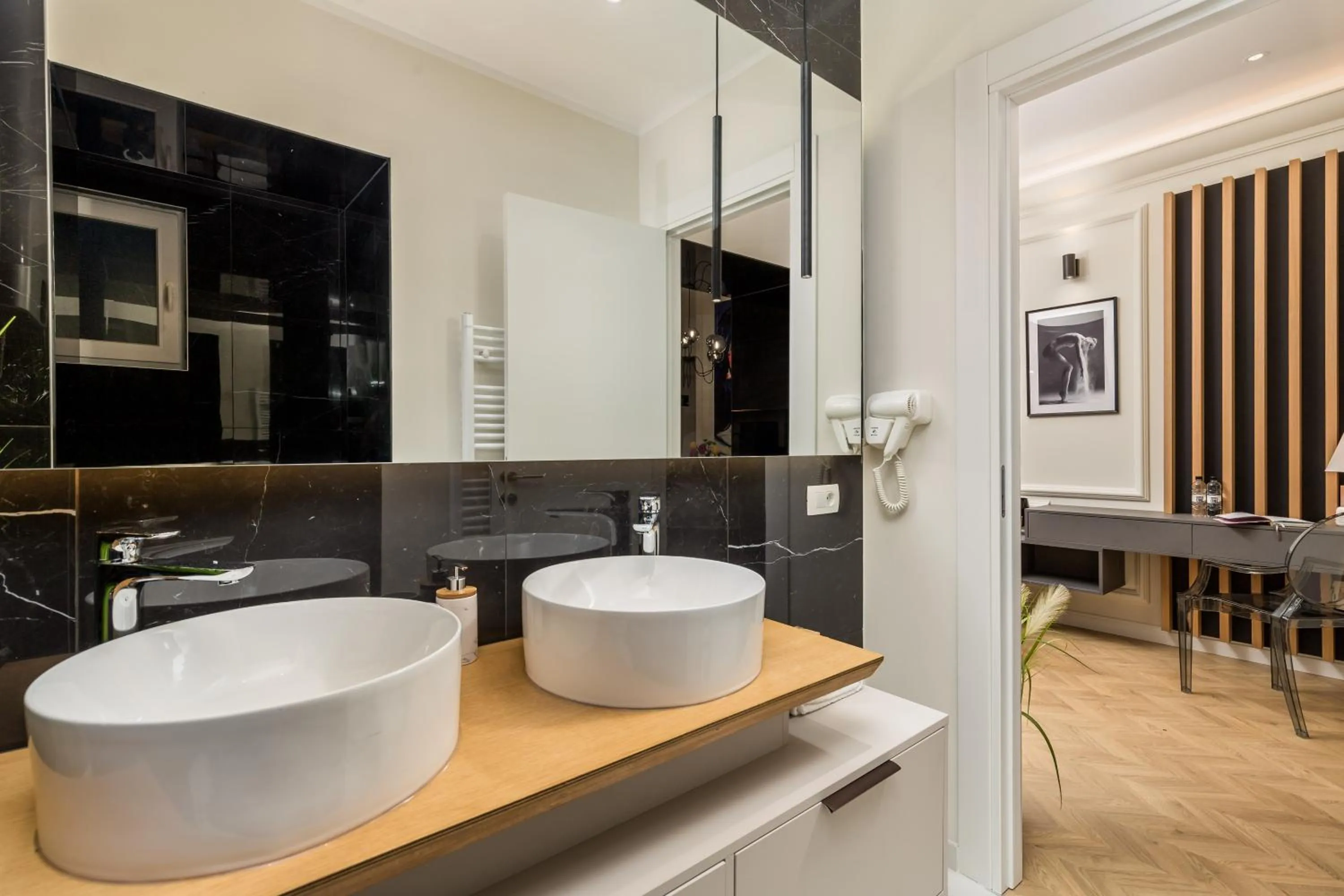 Bathroom in Luxury Number 1 Apartments