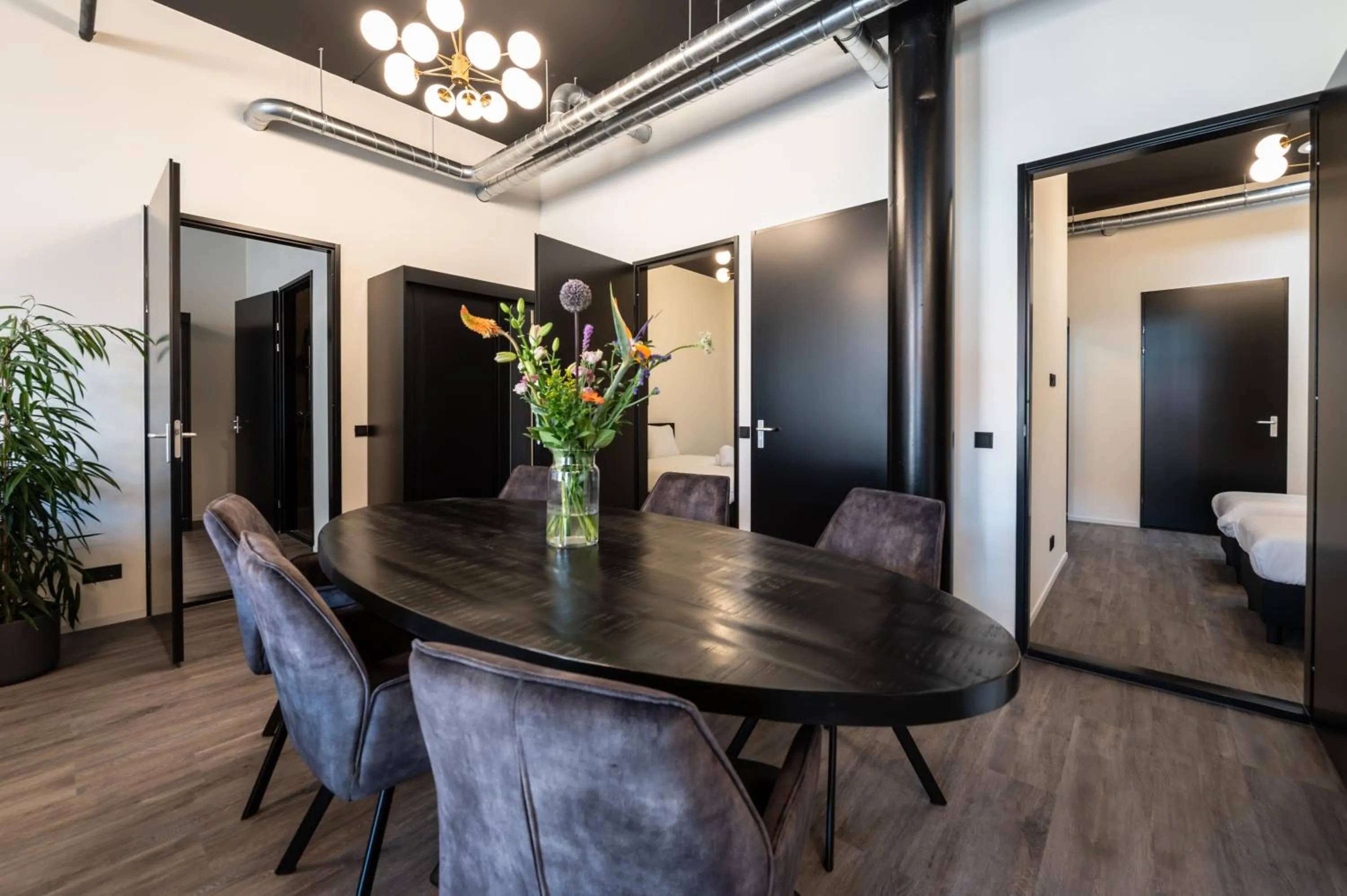 Dining area in Hotel Residentie Vlissingen
