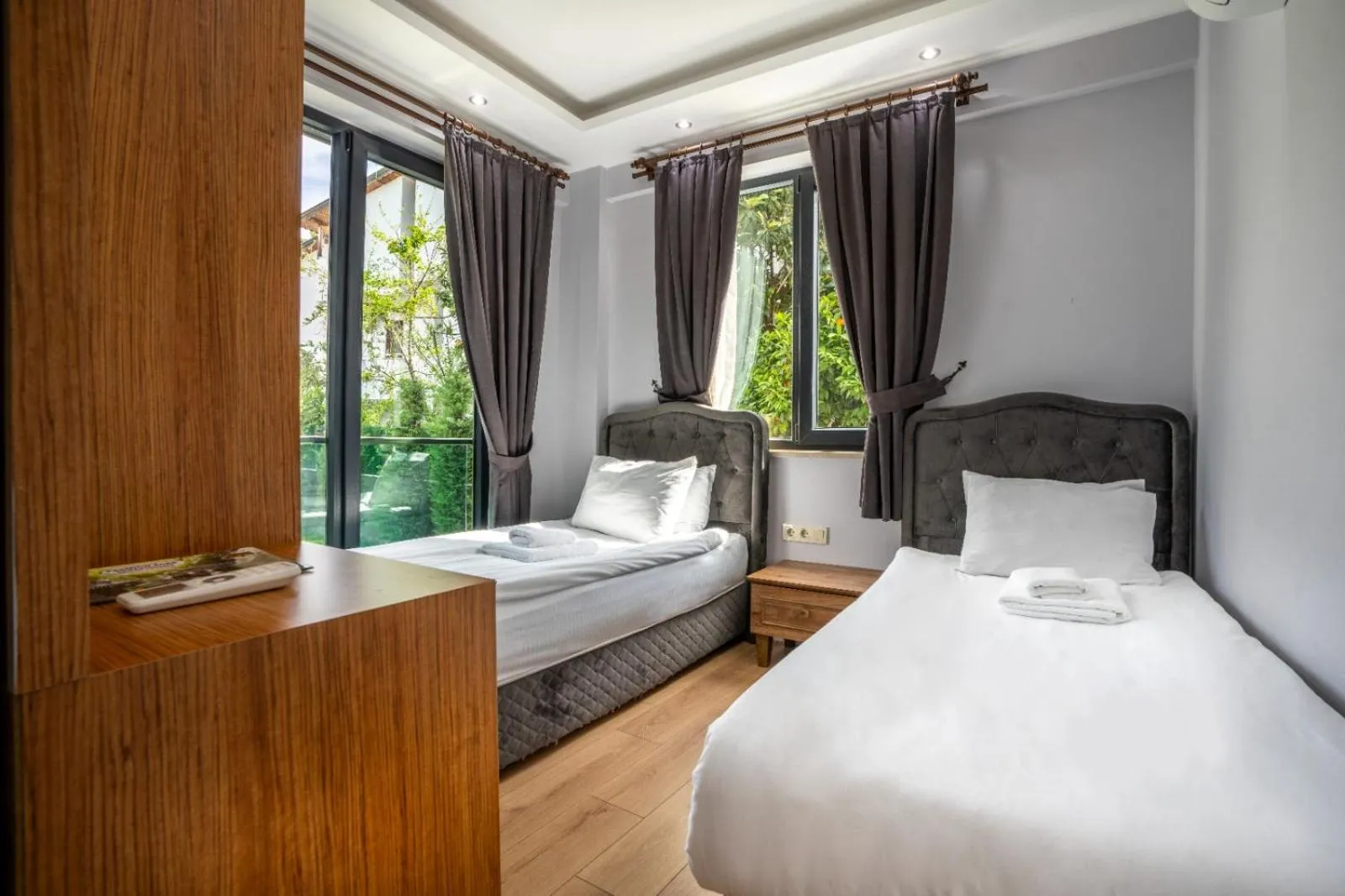 Bed in premium park apart otel