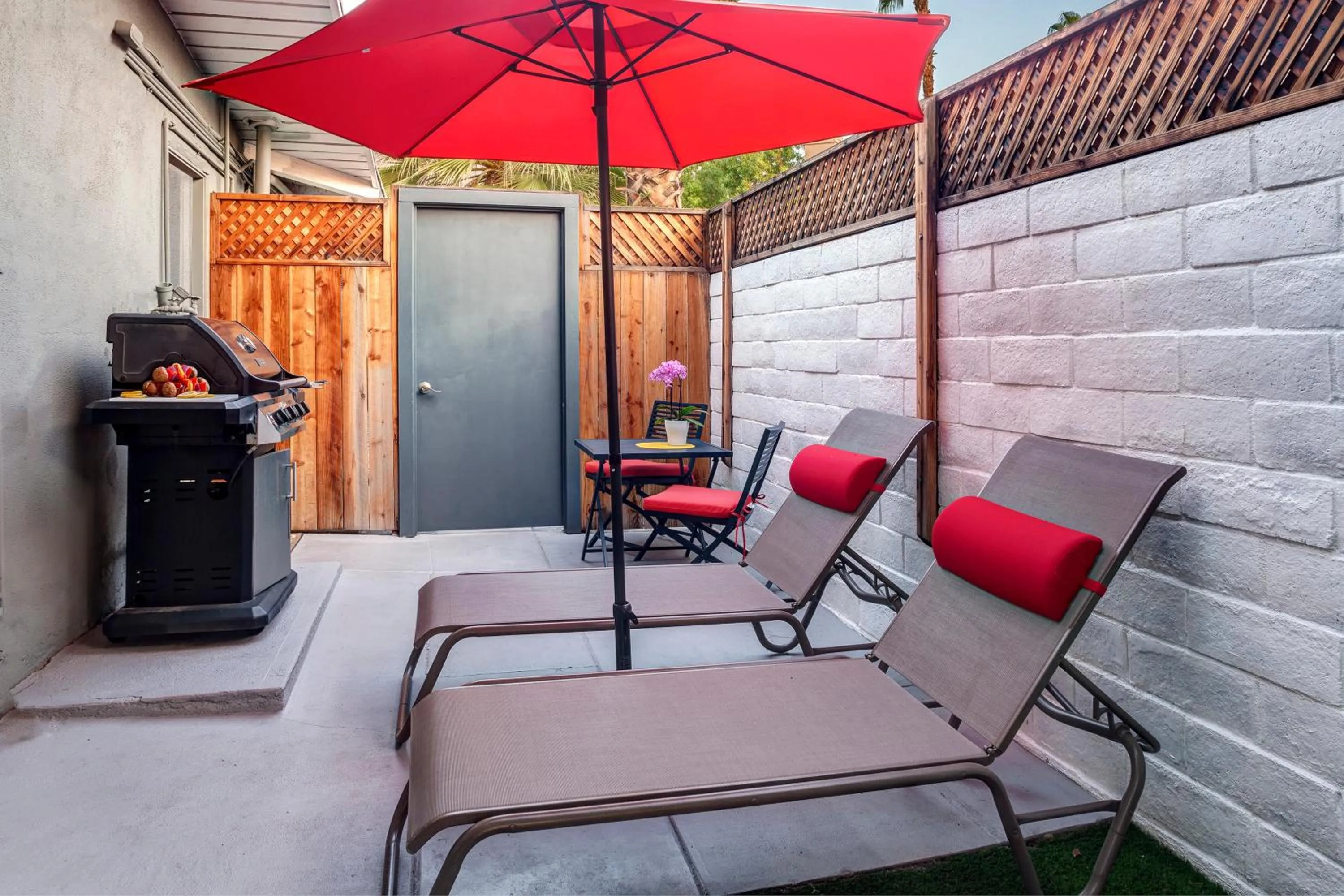 Patio in Avance Hotel