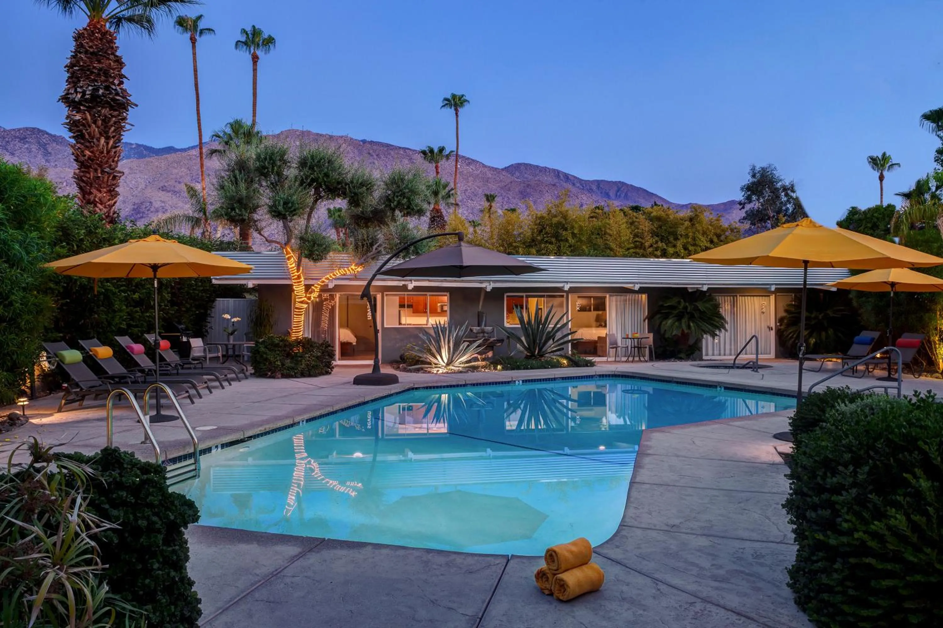 Property building, Swimming Pool in Avance Hotel