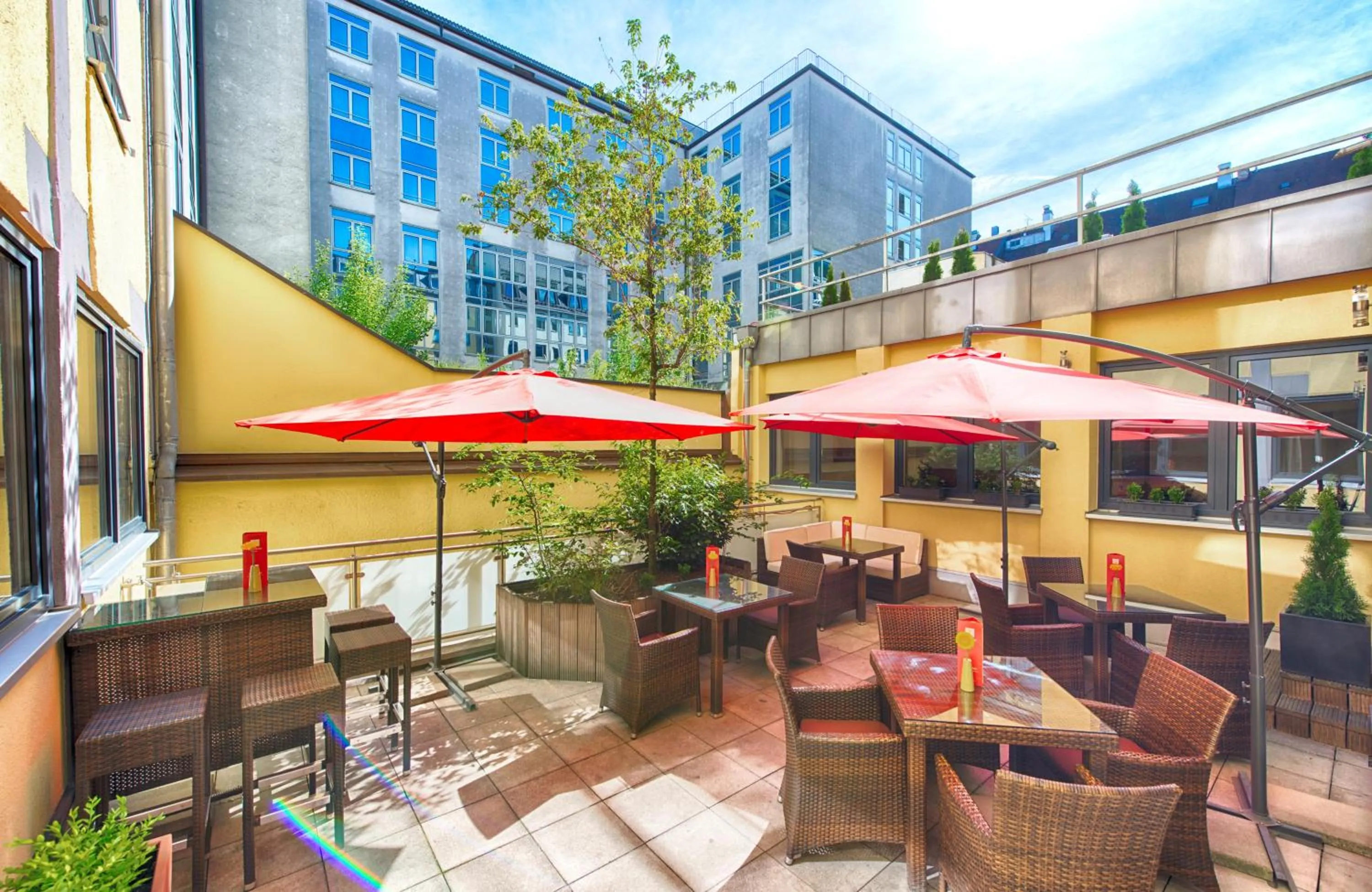 Balcony/Terrace in Leonardo Hotel München City Center