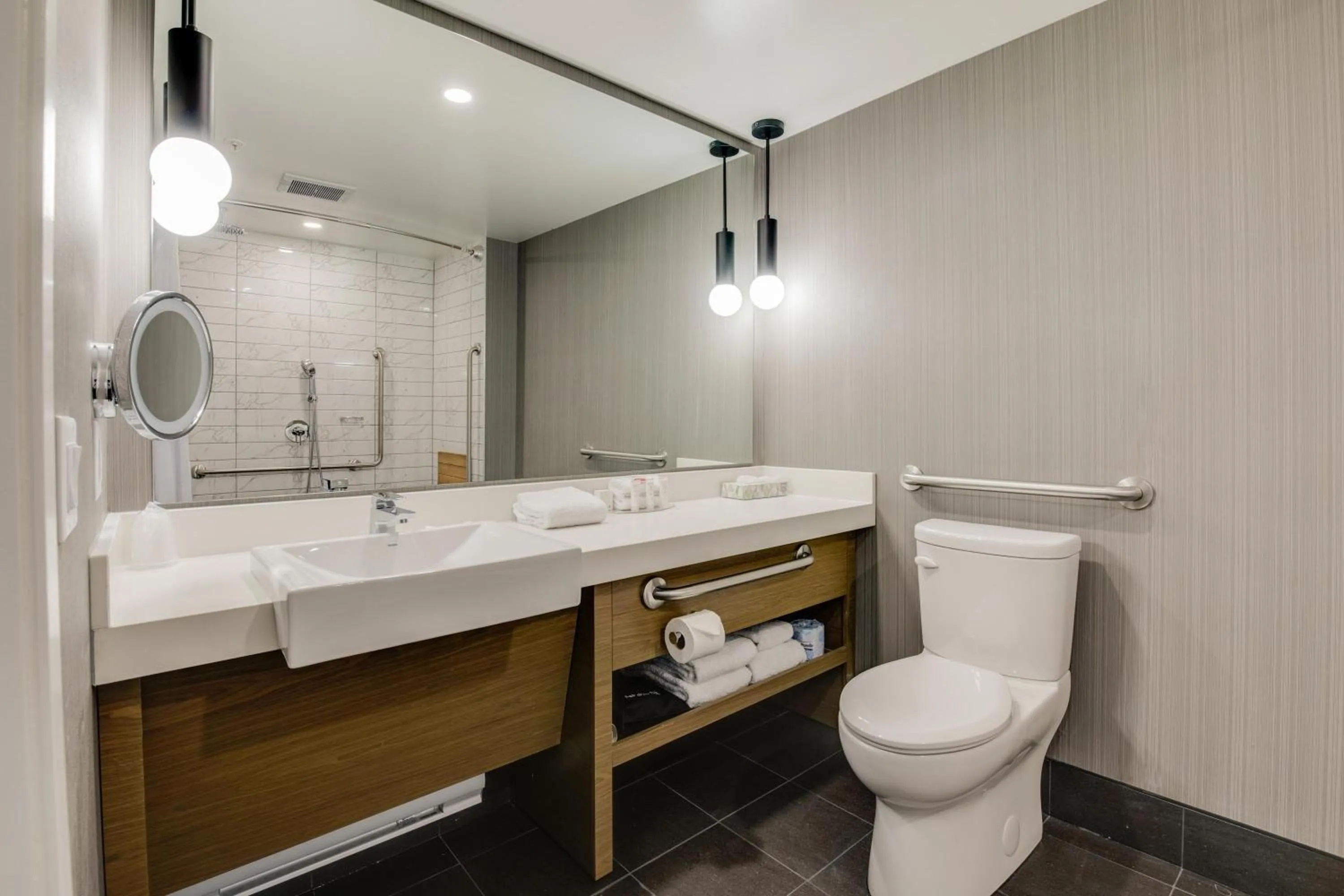 Bathroom in Sandman Signature Saskatoon South Hotel