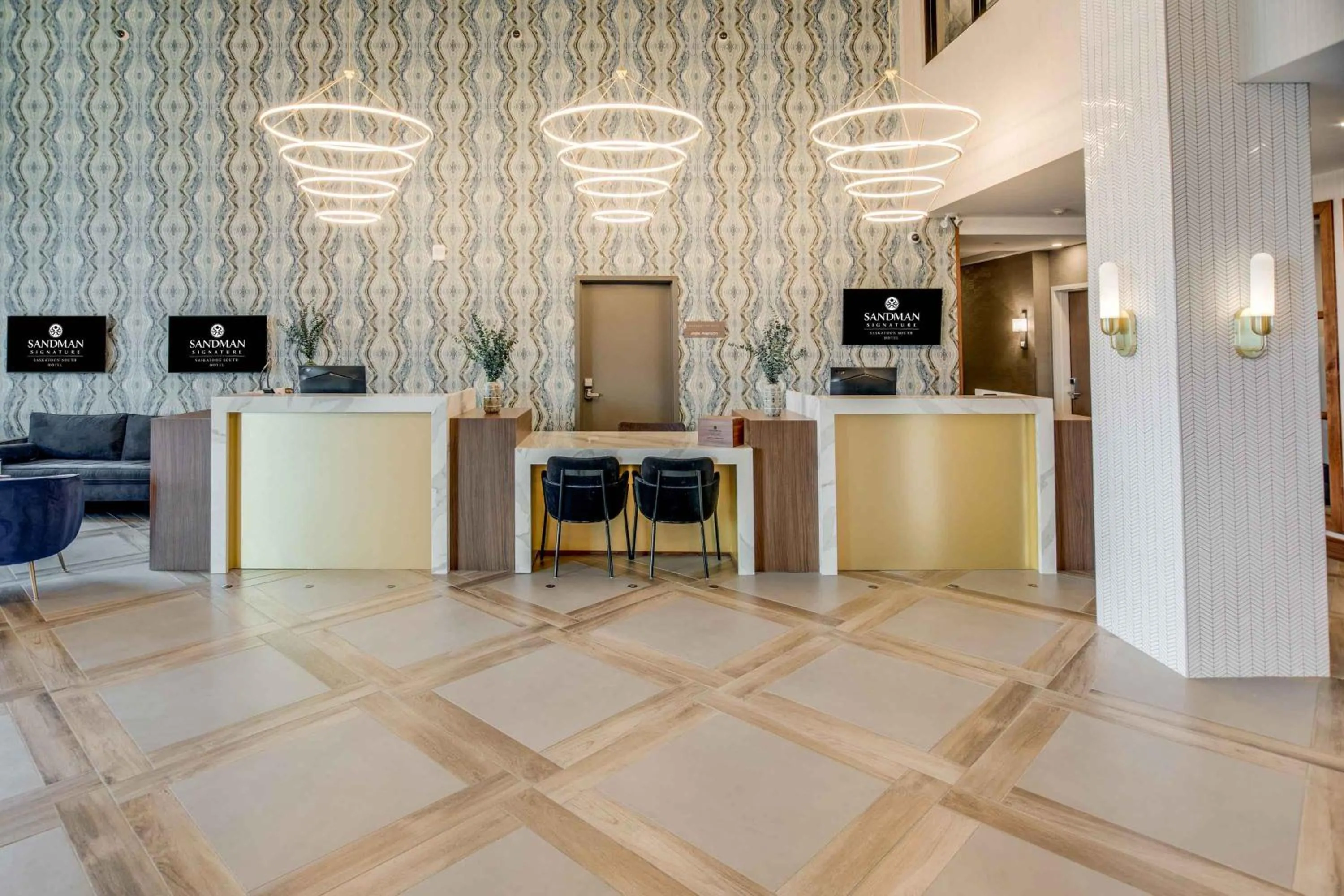 Lobby or reception in Sandman Signature Saskatoon South Hotel