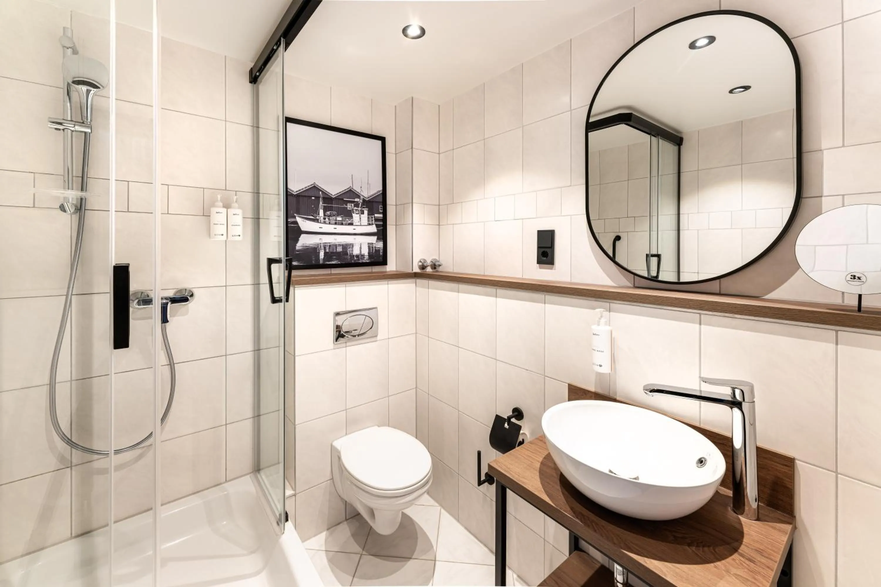 Bathroom in Hotel Astor Kiel by Campanile