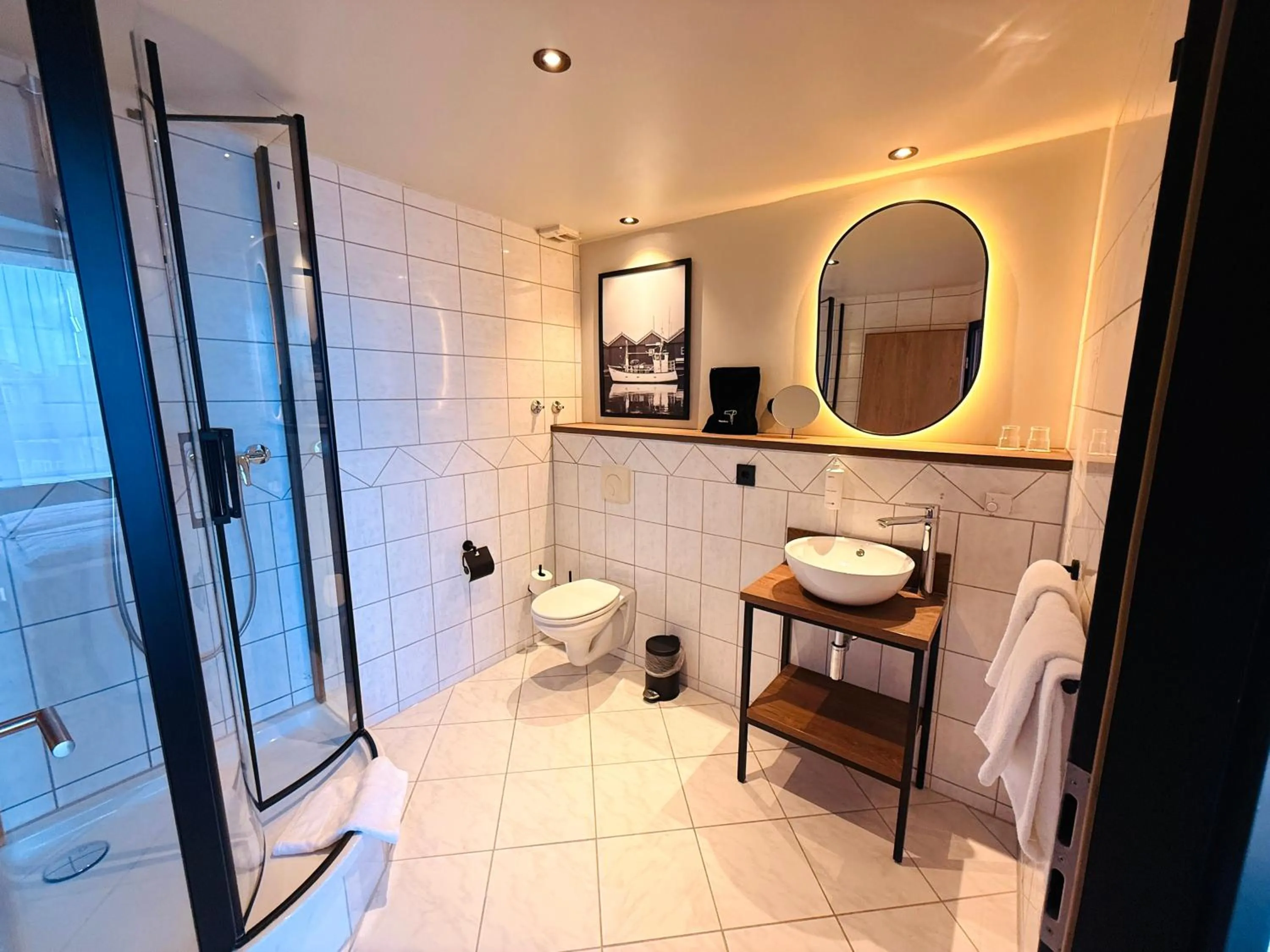 Shower in Hotel Astor Kiel by Campanile