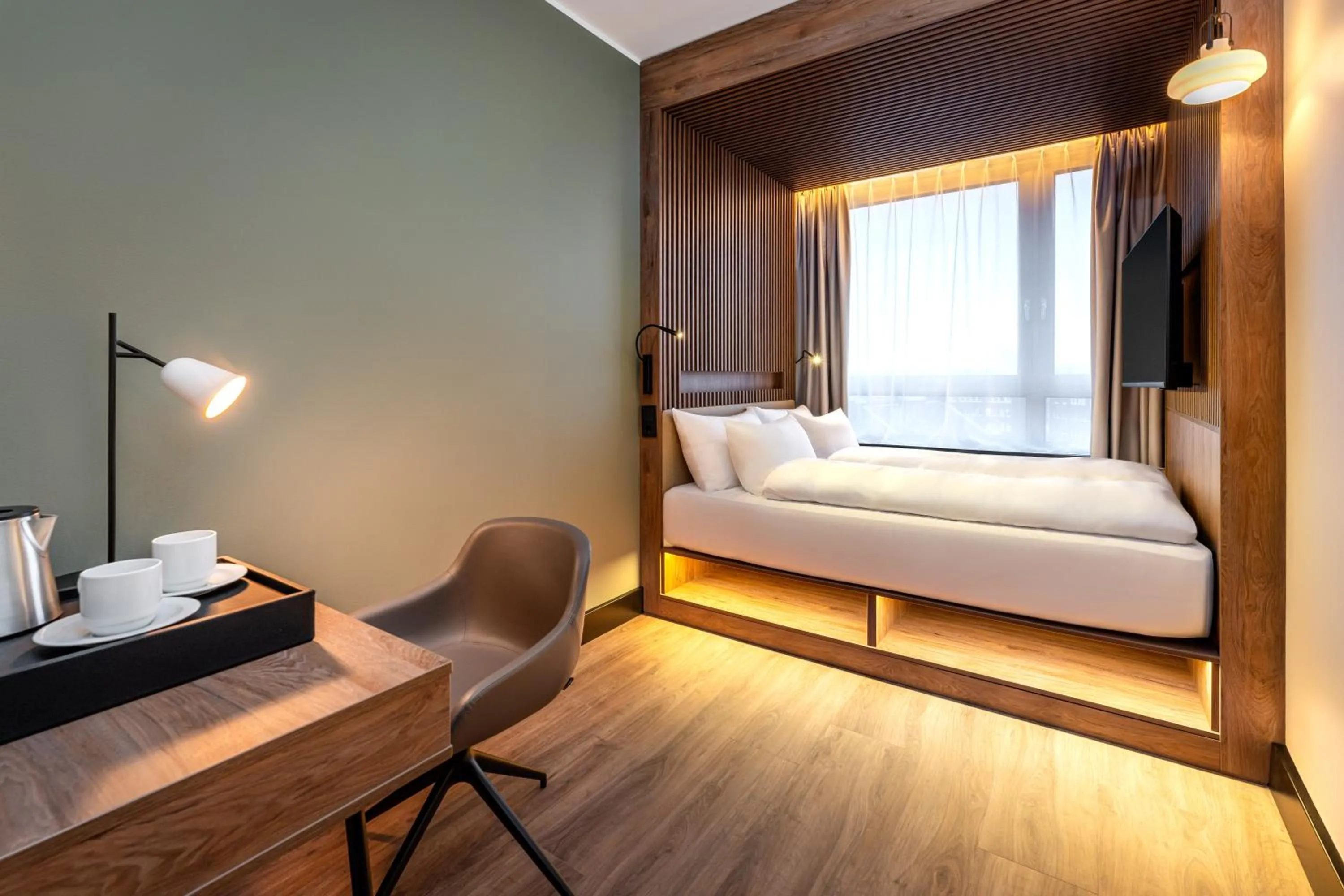 Photo of the whole room, Bed in Hotel Astor Kiel by Campanile