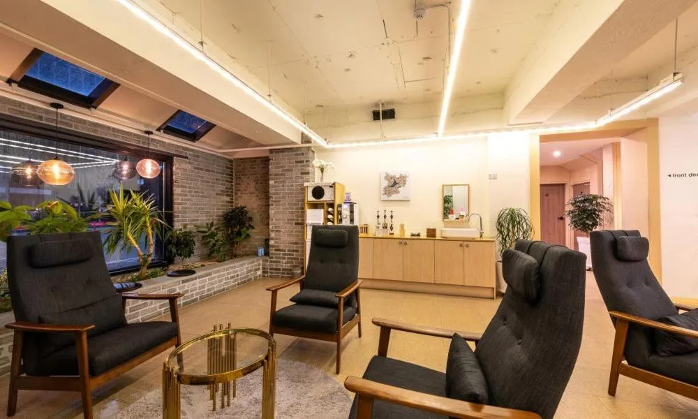 1962 Business Hotel Chuncheon Branch