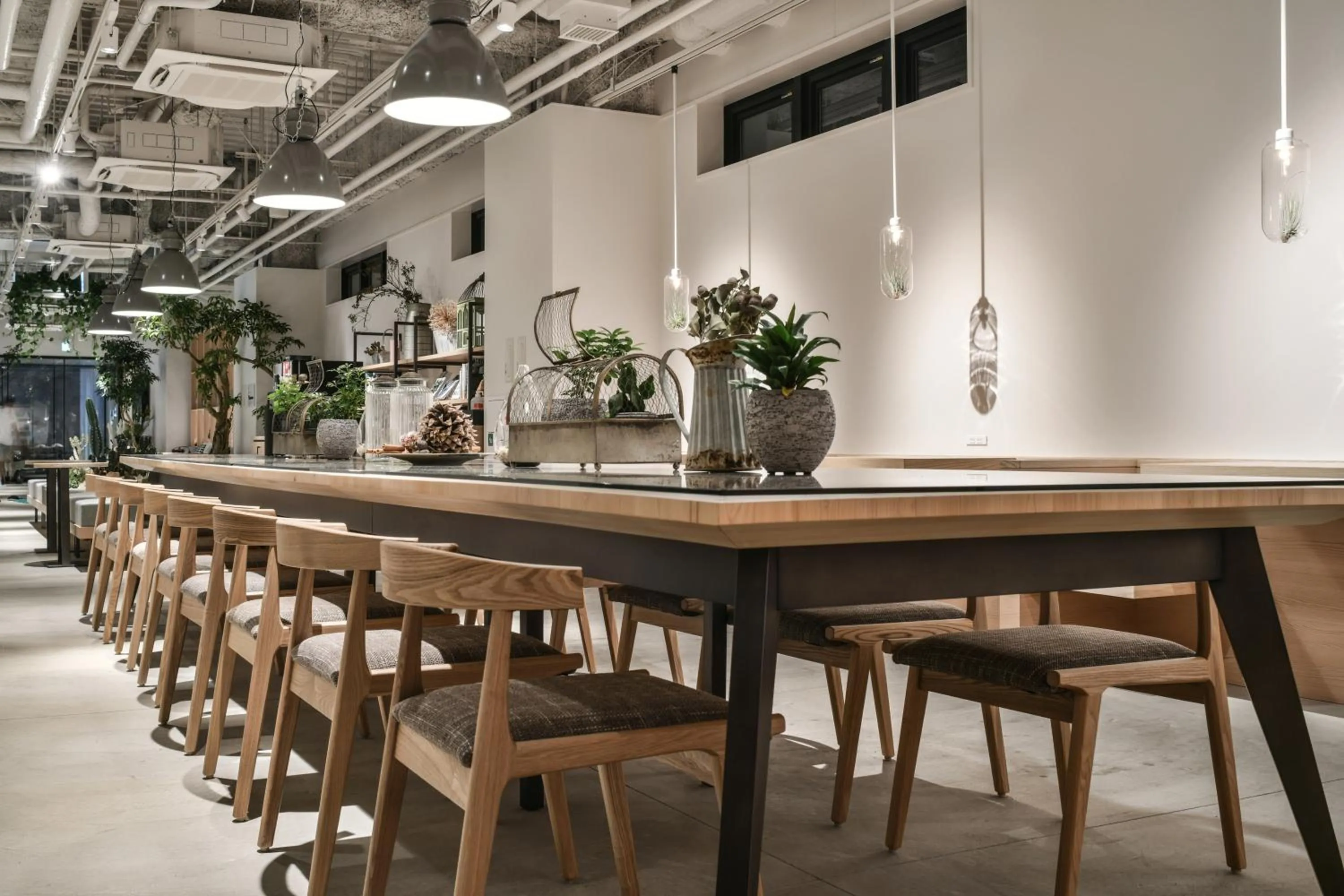 Lounge or bar in REF Omiya by VESSEL HOTELS