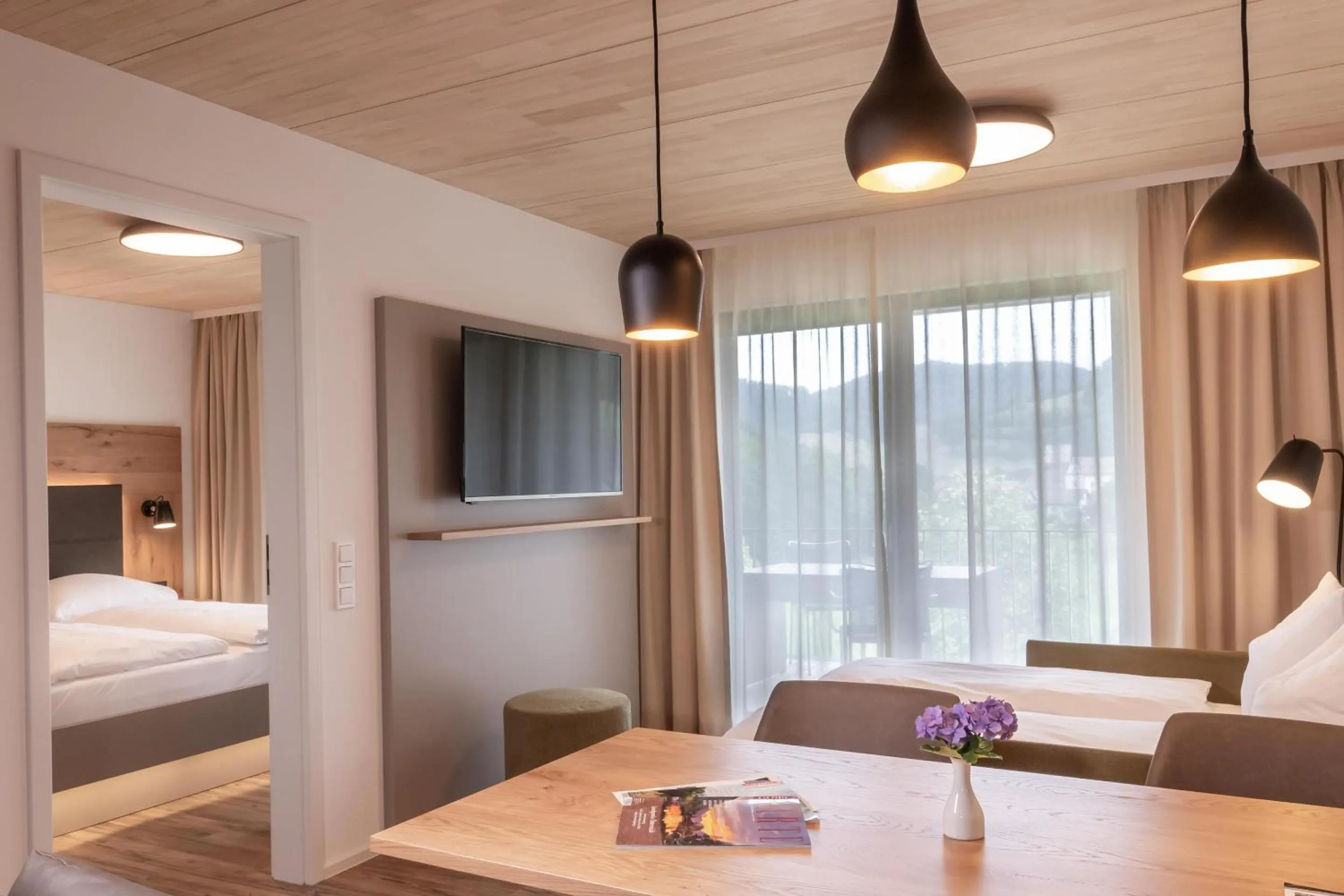 Living room, Bed in Goldener Adler Oberried - Hotel & Appartements