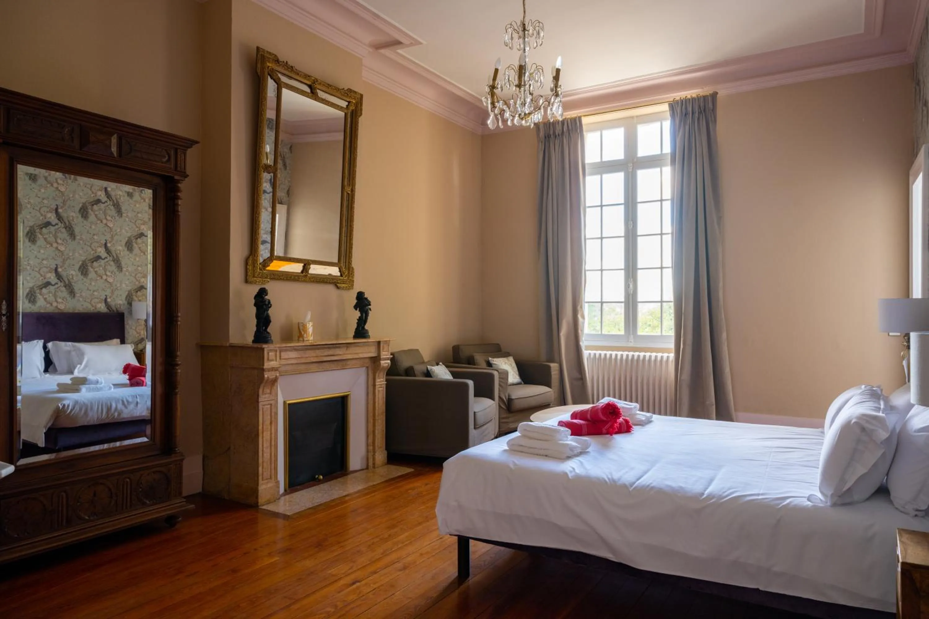 Bedroom, Bed in Château Destinée