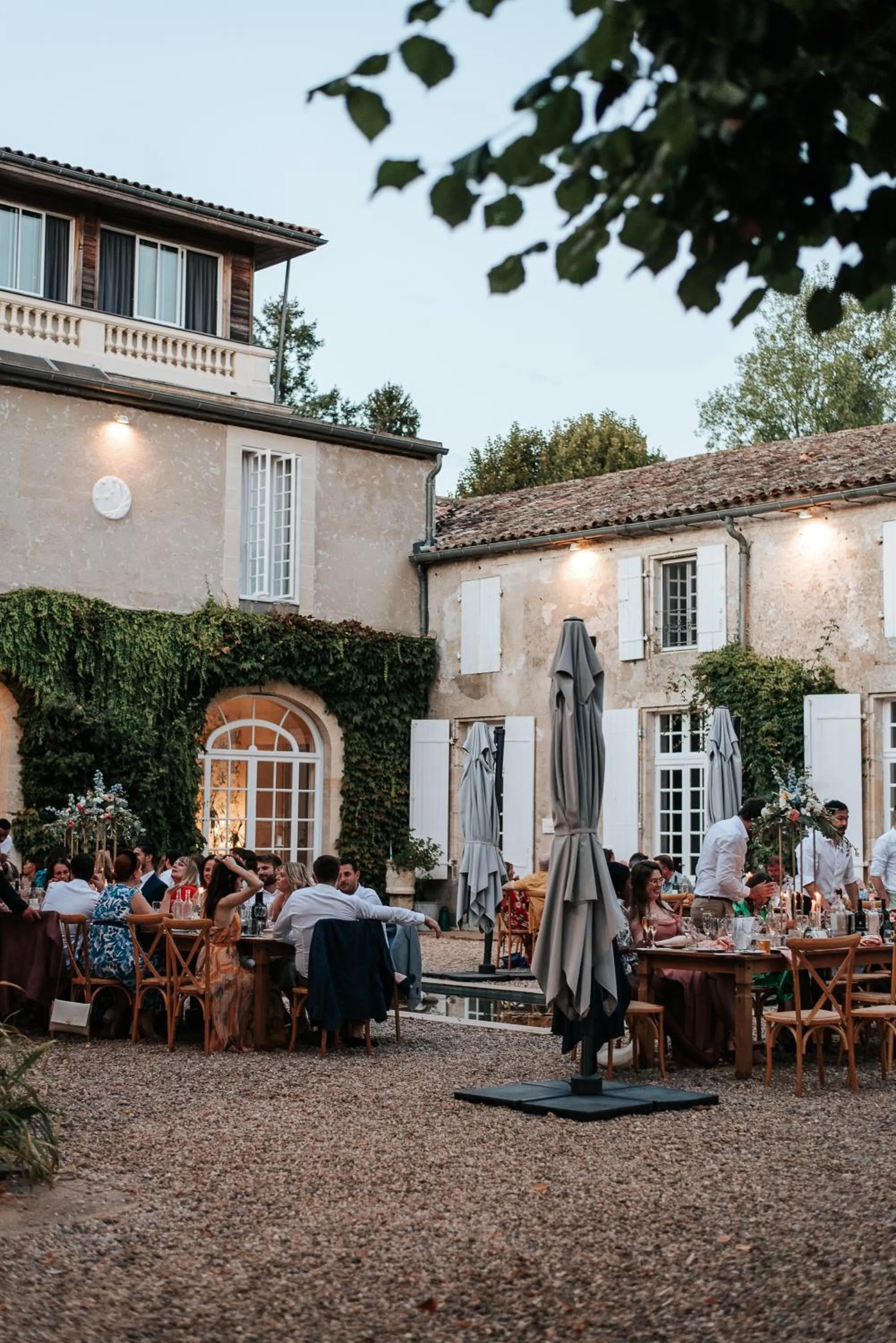 Property building in Château Destinée
