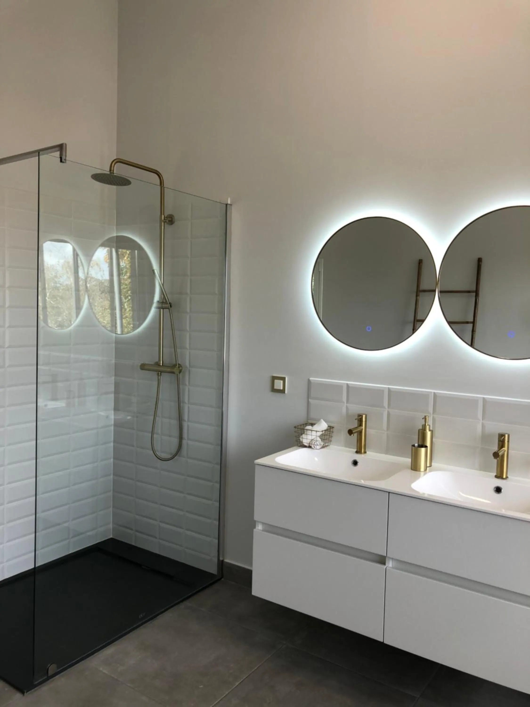 Bathroom in Château Destinée