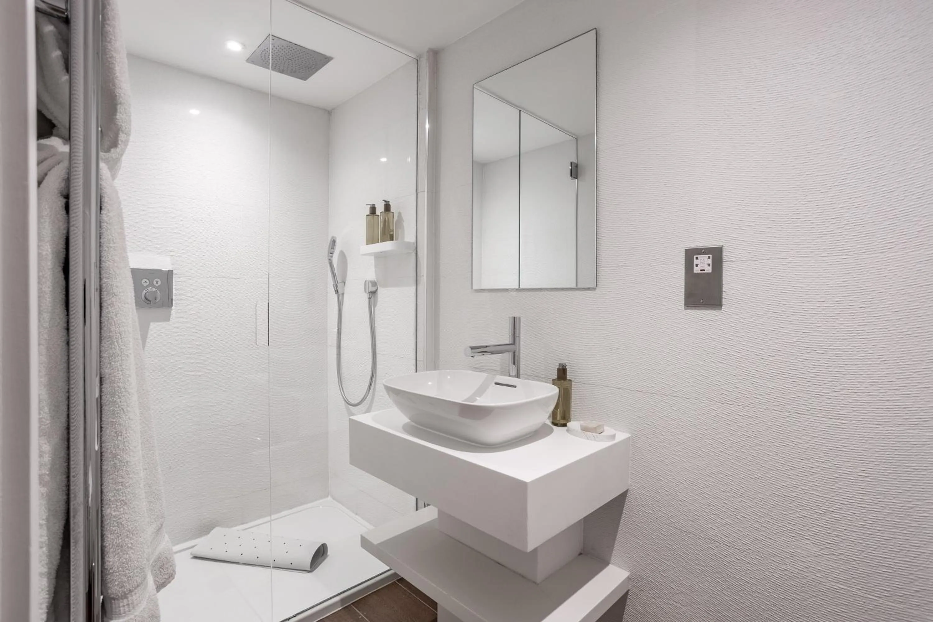 Bathroom in No1 Apartments & Bedrooms St Andrews - St Mary's