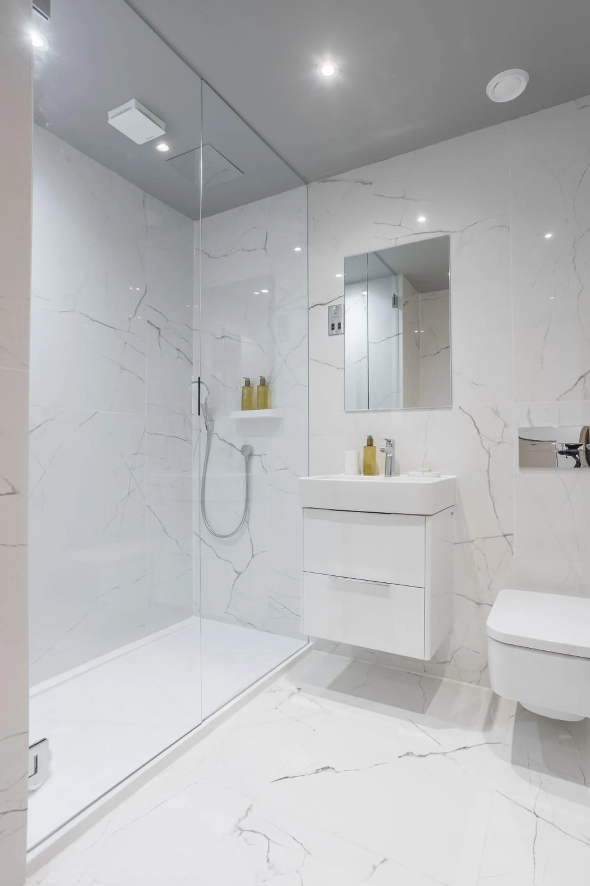 Bathroom in No1 Apartments & Bedrooms St Andrews - St Mary's